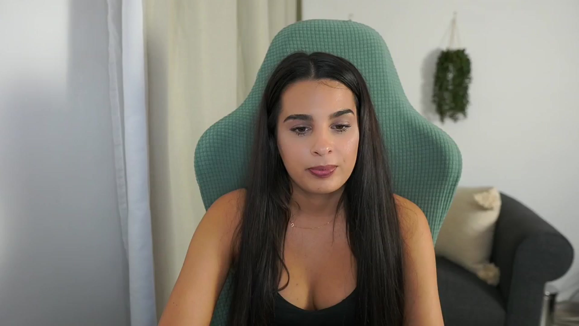Gallery image thumbnail from Mila_denver's myfreecams stream on, 10/16/2024, 15:46 image 10 of 20