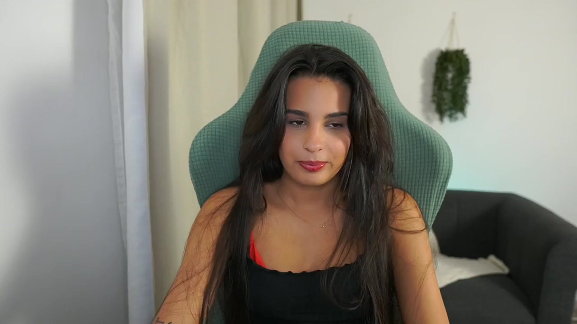 Gallery image thumbnail from Mila_denver's myfreecams stream on, 10/17/2024, 13:52 image 12 of 20