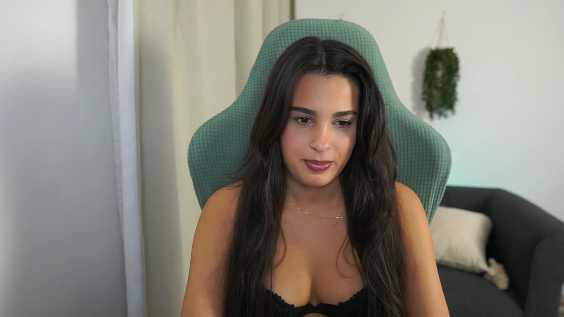 Gallery image thumbnail from Mila_denver's myfreecams stream on, 10/18/2024, 09:10 image 19 of 20