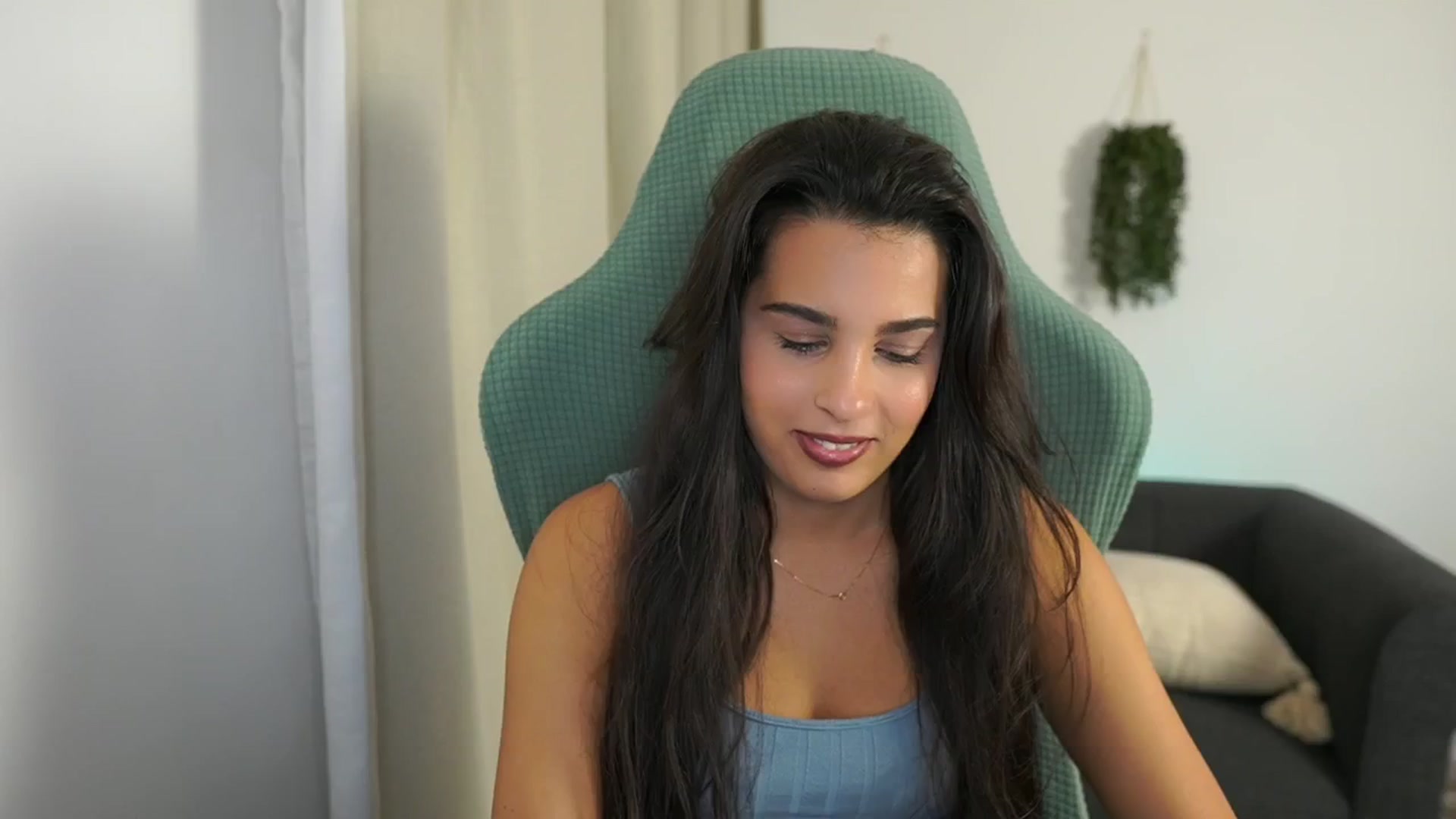 Gallery image thumbnail from Mila_denver's myfreecams stream on, 10/18/2024, 10:20 image 8 of 20