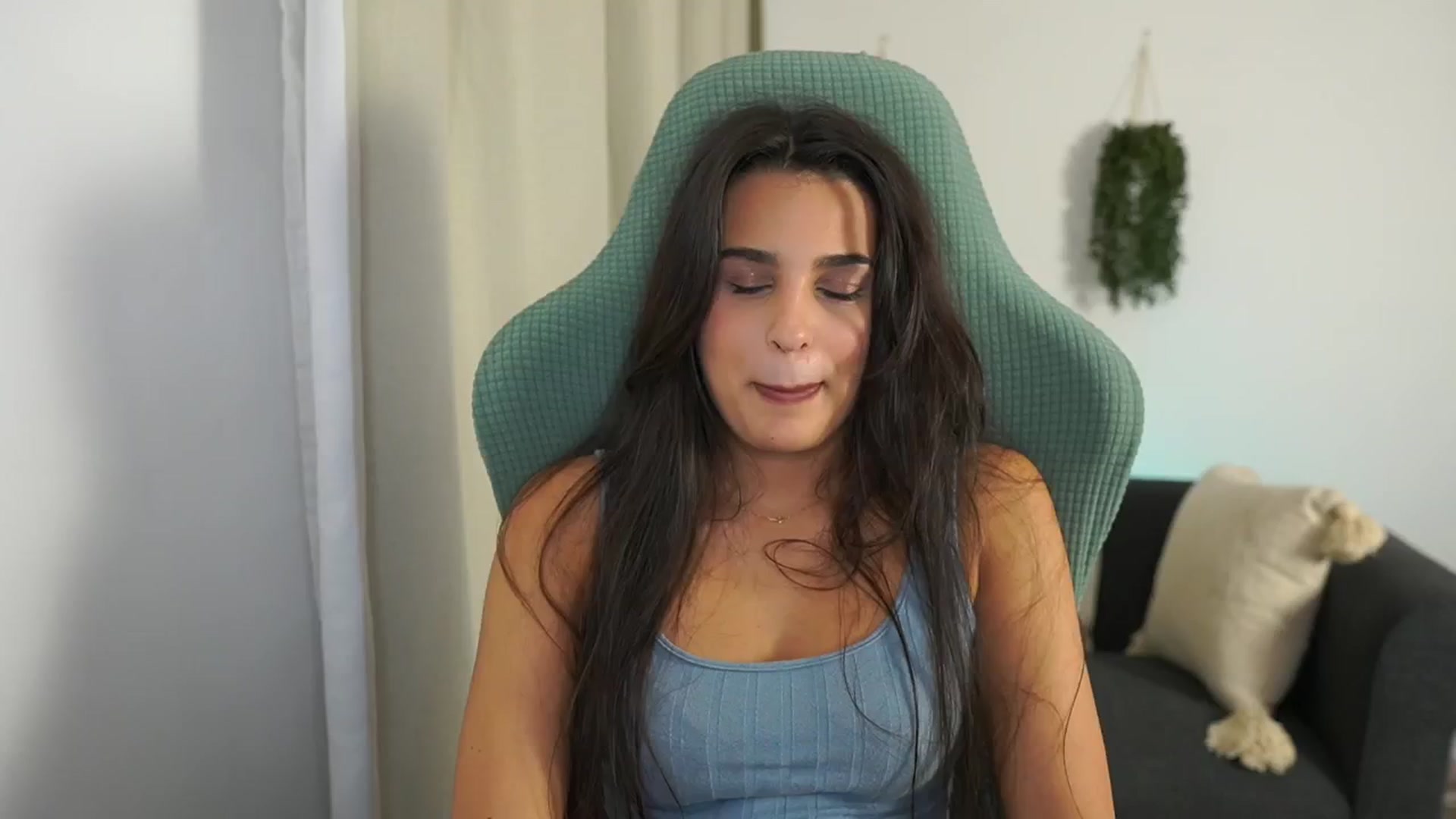 Gallery image thumbnail from Mila_denver's myfreecams stream on, 10/18/2024, 11:05 image 18 of 20