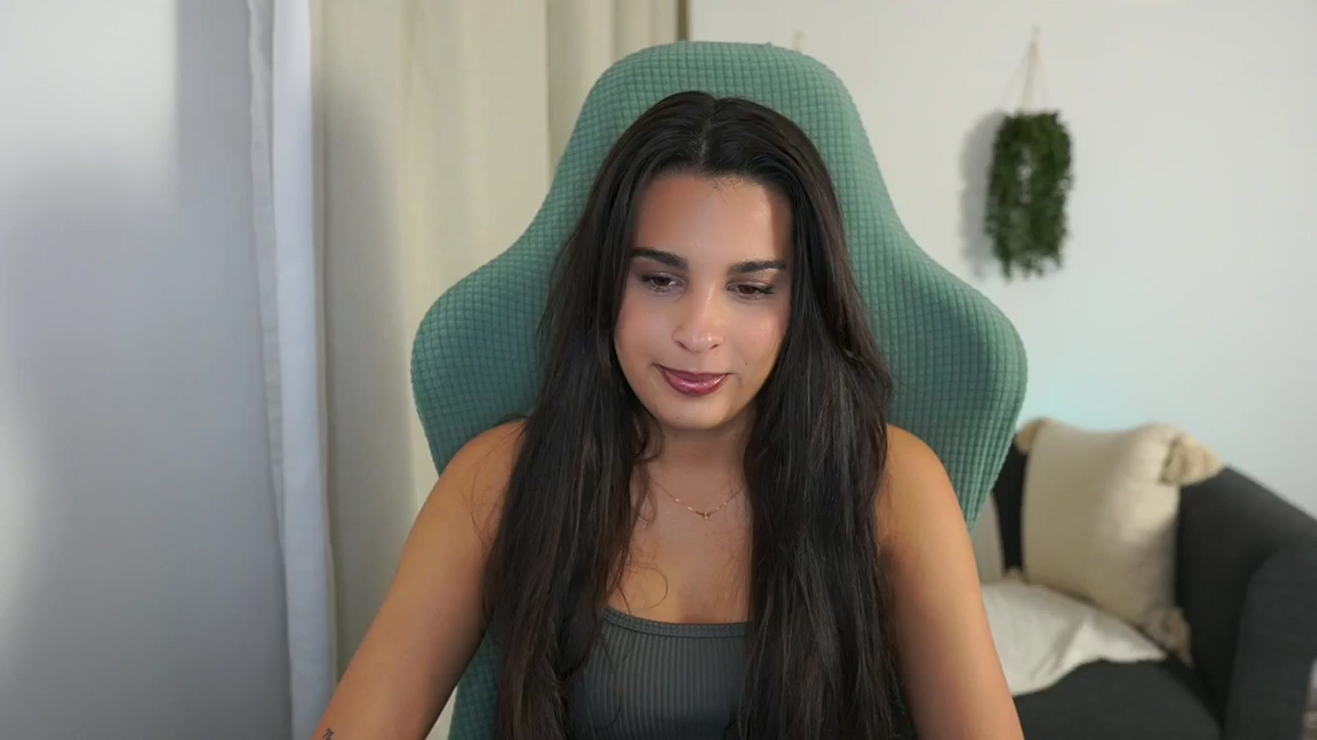 Gallery image thumbnail from Mila_denver's myfreecams stream on, 10/20/2024, 13:38 image 14 of 20
