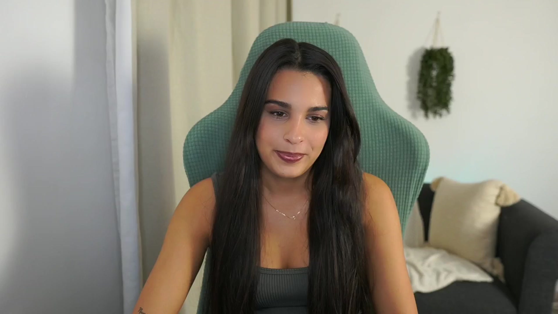 Gallery image thumbnail from Mila_denver's myfreecams stream on, 10/20/2024, 13:38 image 1 of 20