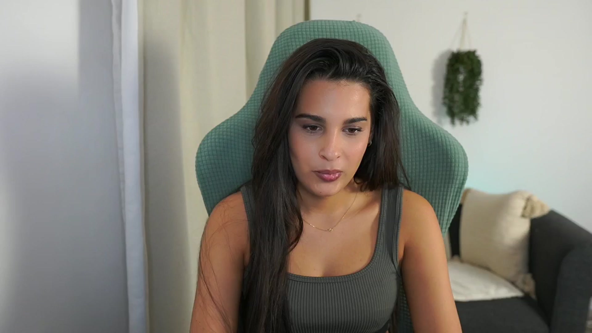 Gallery image thumbnail from Mila_denver's myfreecams stream on, 10/20/2024, 14:30 image 11 of 20