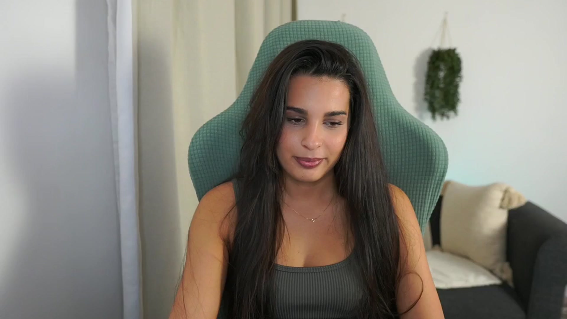 Gallery image thumbnail from Mila_denver's myfreecams stream on, 10/20/2024, 14:30 image 13 of 20