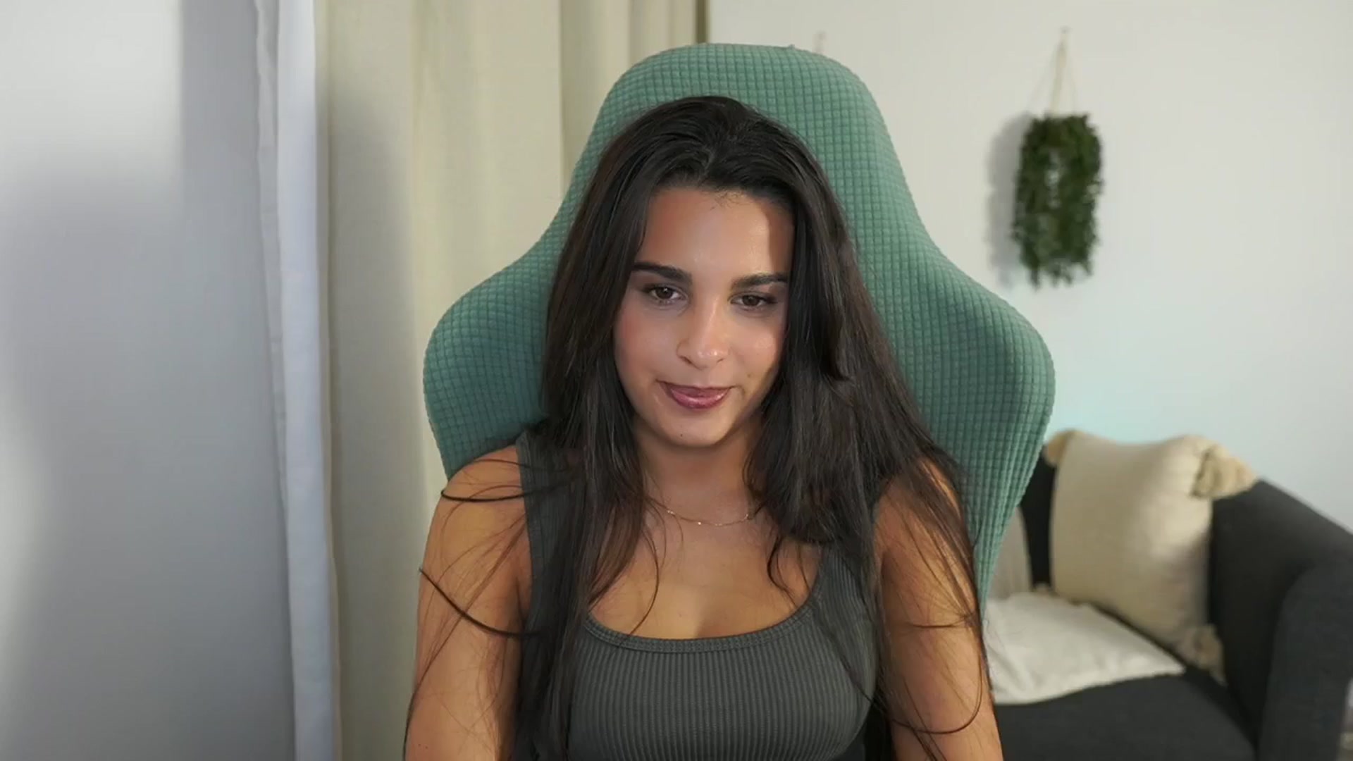 Gallery image thumbnail from Mila_denver's myfreecams stream on, 10/20/2024, 14:30 image 20 of 20