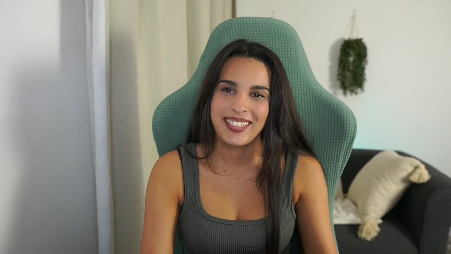 Gallery image thumbnail from Mila_denver's myfreecams stream on, 10/20/2024, 15:41 image 2 of 20