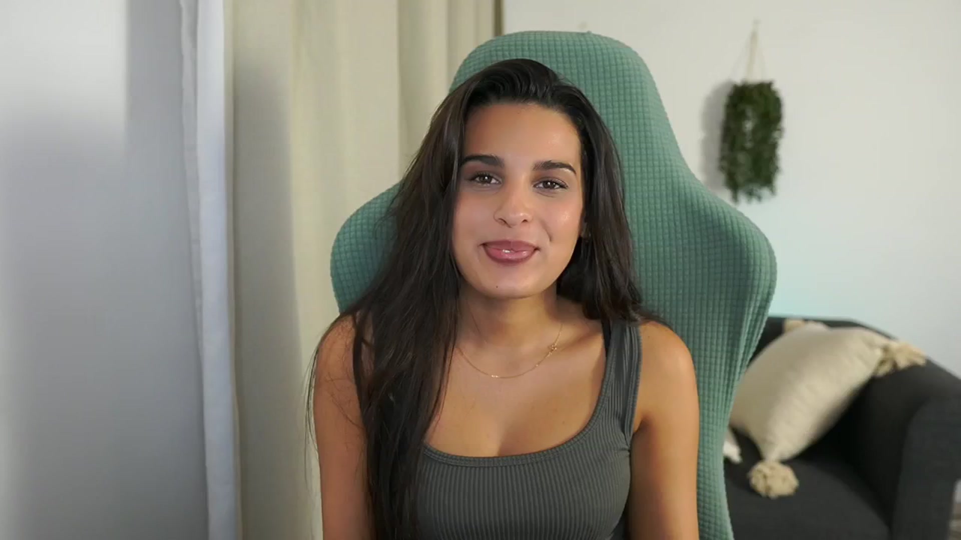 Gallery image thumbnail from Mila_denver's myfreecams stream on, 10/20/2024, 18:12 image 2 of 20