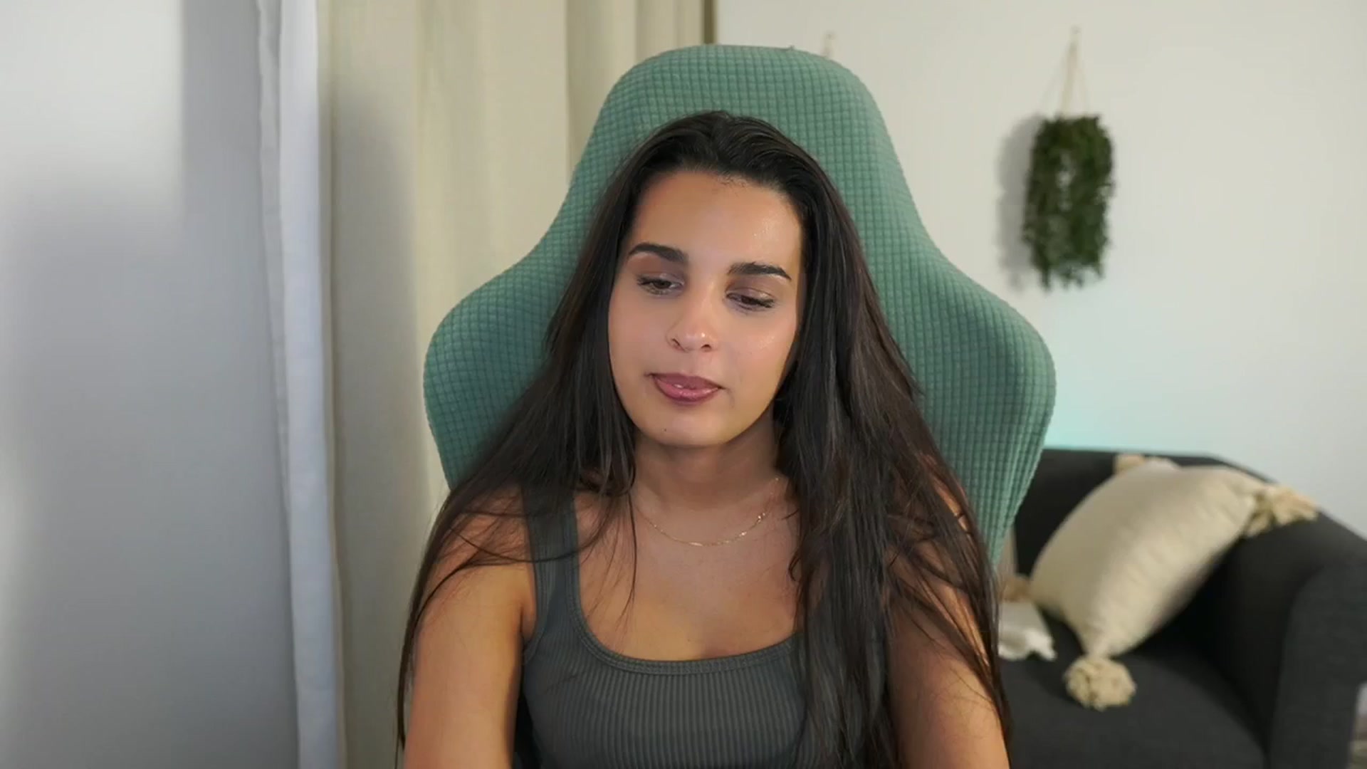 Gallery image thumbnail from Mila_denver's myfreecams stream on, 10/20/2024, 18:12 image 12 of 20