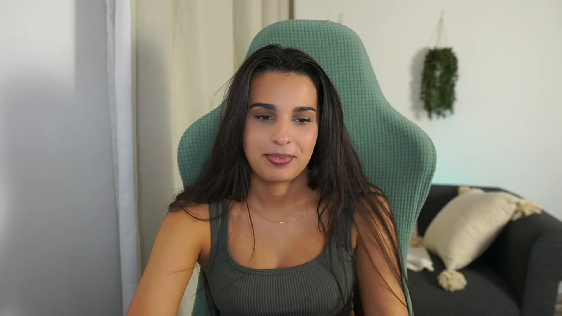 Gallery image thumbnail from Mila_denver's myfreecams stream on, 10/20/2024, 18:12 image 9 of 20