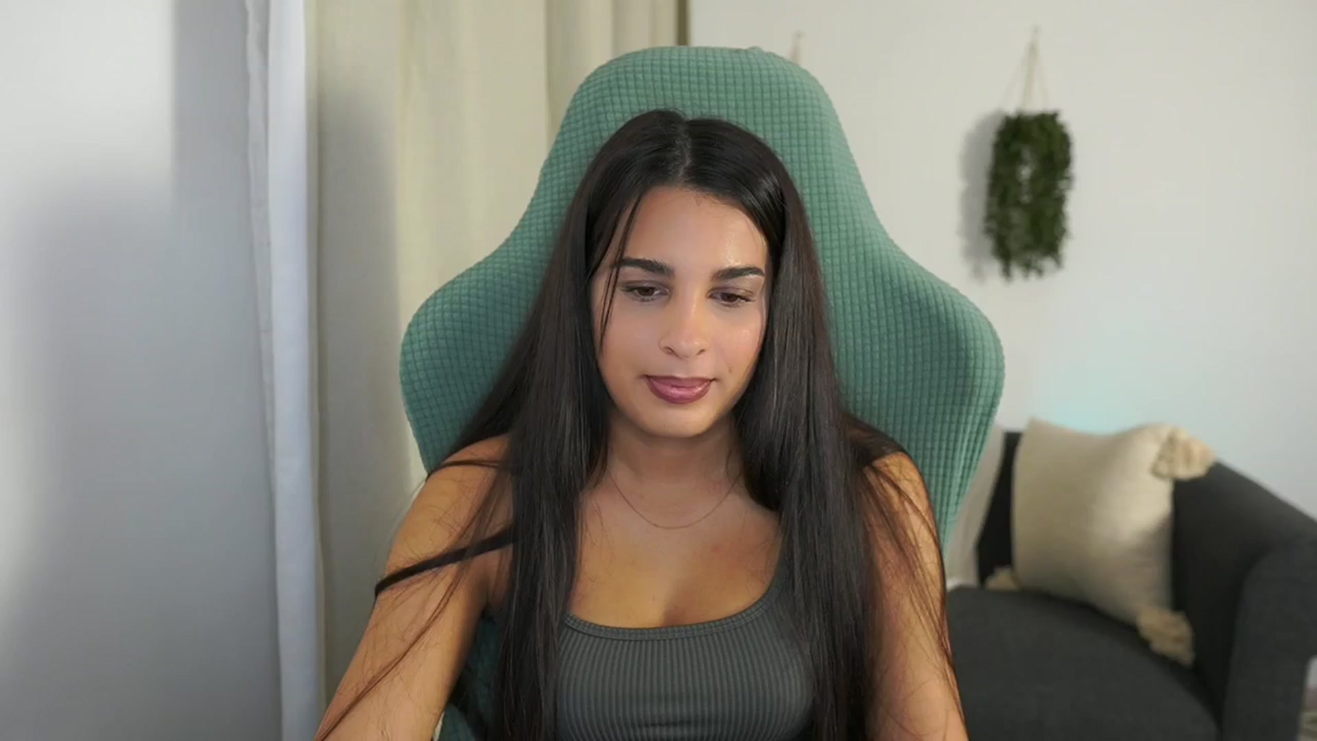 Gallery image thumbnail from Mila_denver's myfreecams stream on, 10/21/2024, 09:20 image 15 of 20