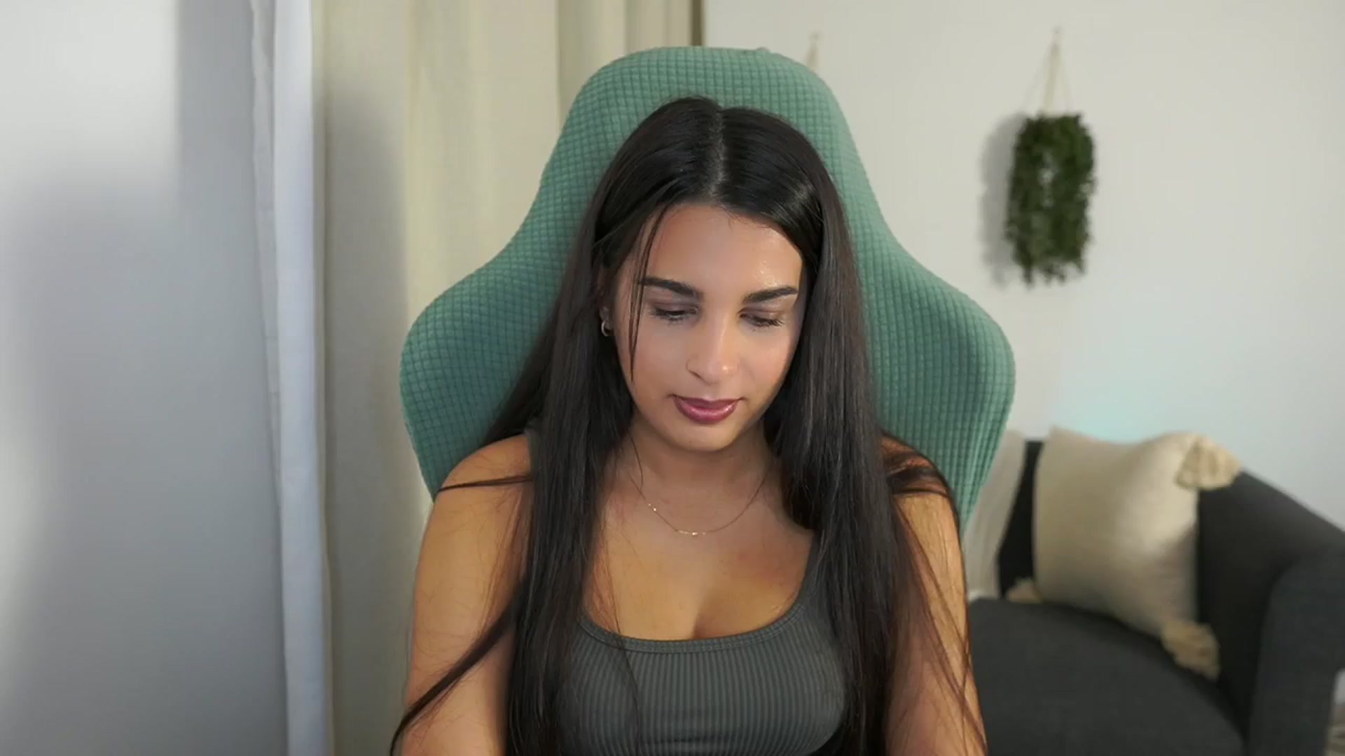 Gallery image thumbnail from Mila_denver's myfreecams stream on, 10/21/2024, 09:20 image 18 of 20