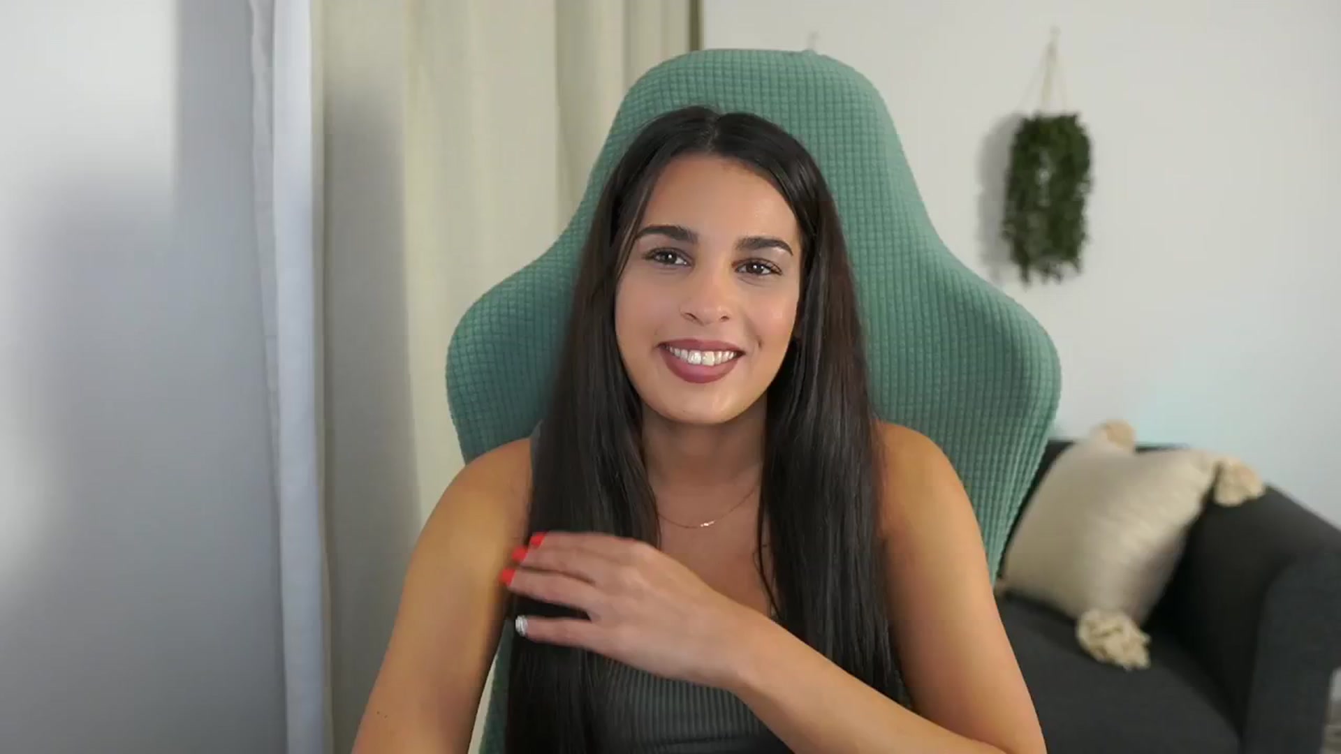 Gallery image thumbnail from Mila_denver's myfreecams stream on, 10/21/2024, 09:20 image 8 of 20