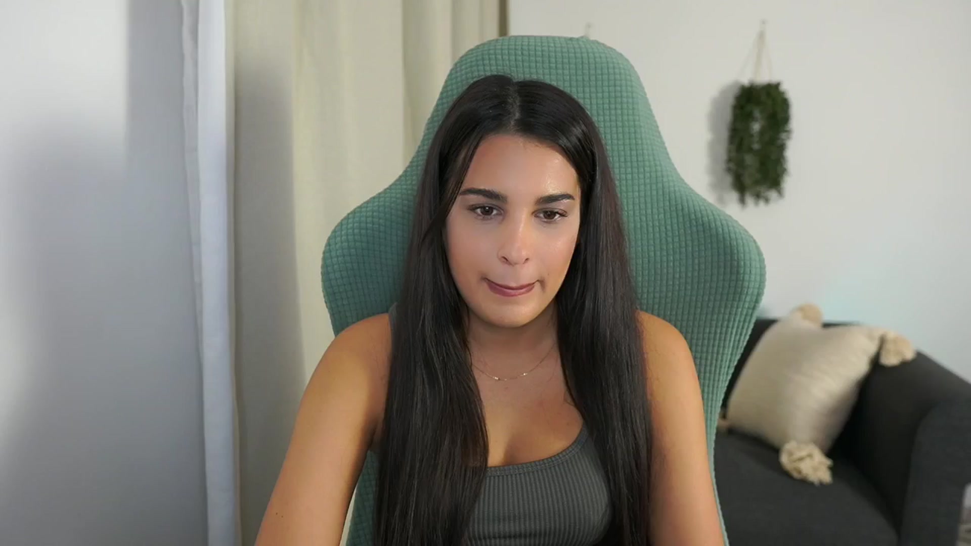 Gallery image thumbnail from Mila_denver's myfreecams stream on, 10/21/2024, 09:20 image 9 of 20