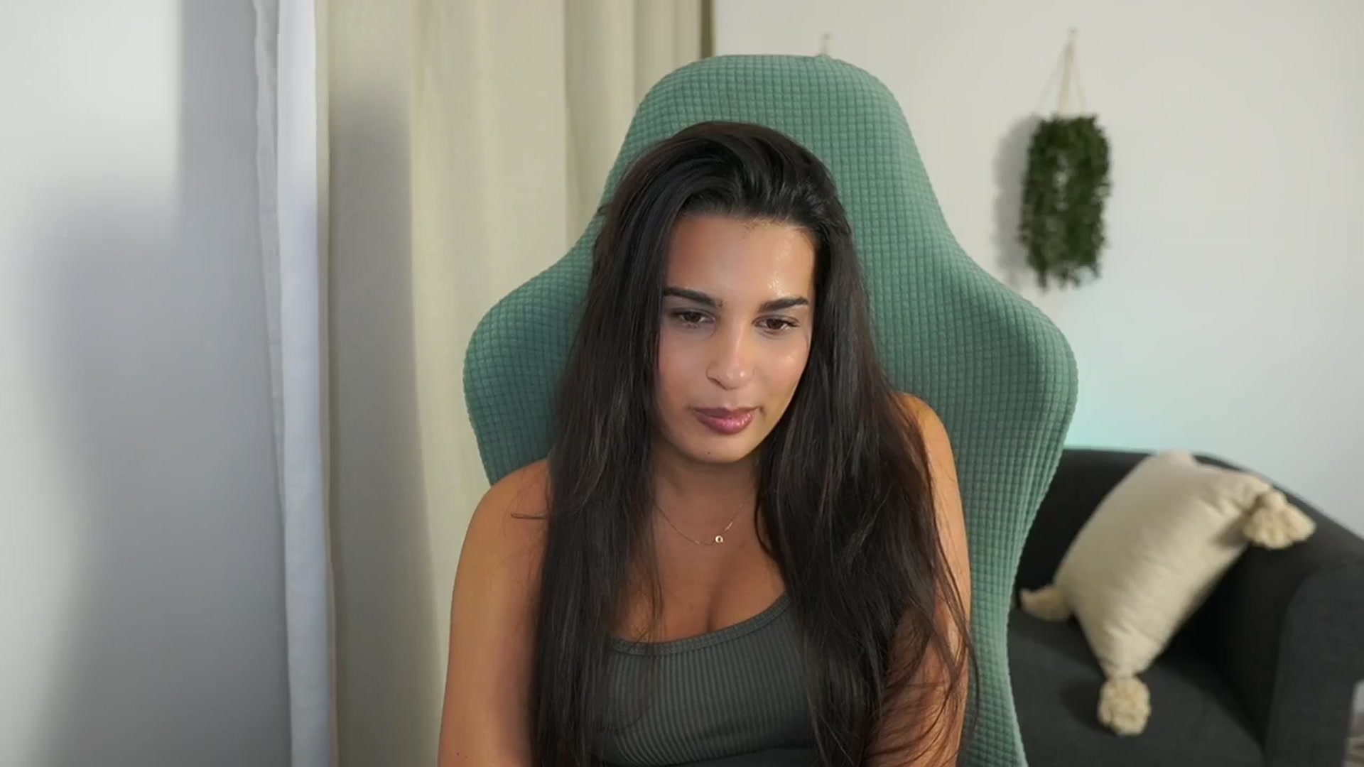 Gallery image thumbnail from Mila_denver's myfreecams stream on, 10/21/2024, 11:54 image 7 of 20