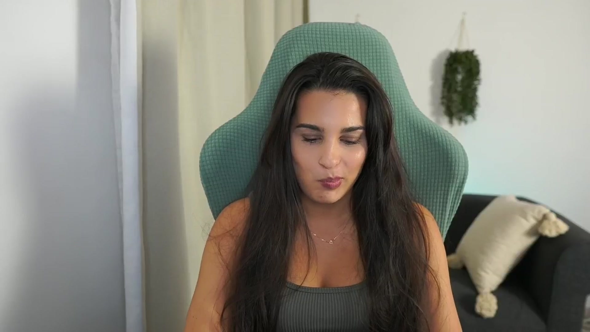 Gallery image thumbnail from Mila_denver's myfreecams stream on, 10/21/2024, 11:54 image 11 of 20