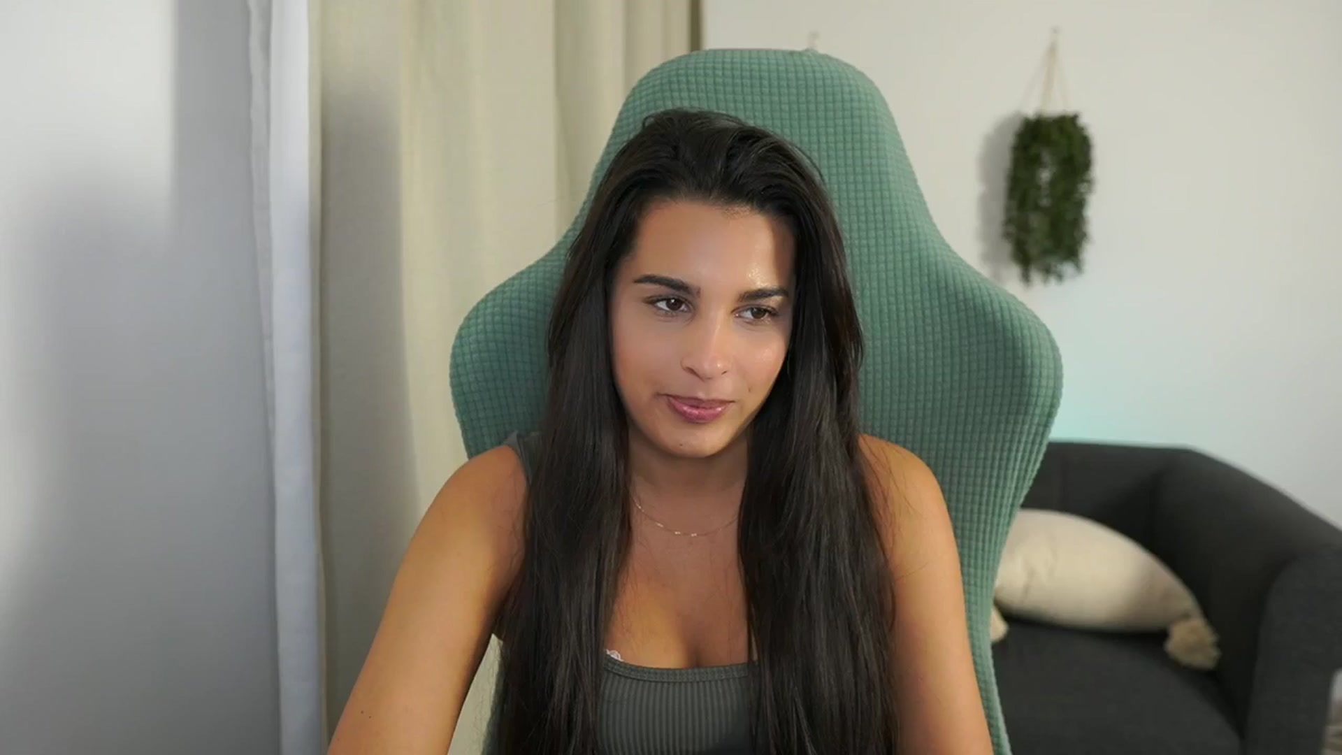 Gallery image thumbnail from Mila_denver's myfreecams stream on, 10/21/2024, 13:01 image 2 of 20