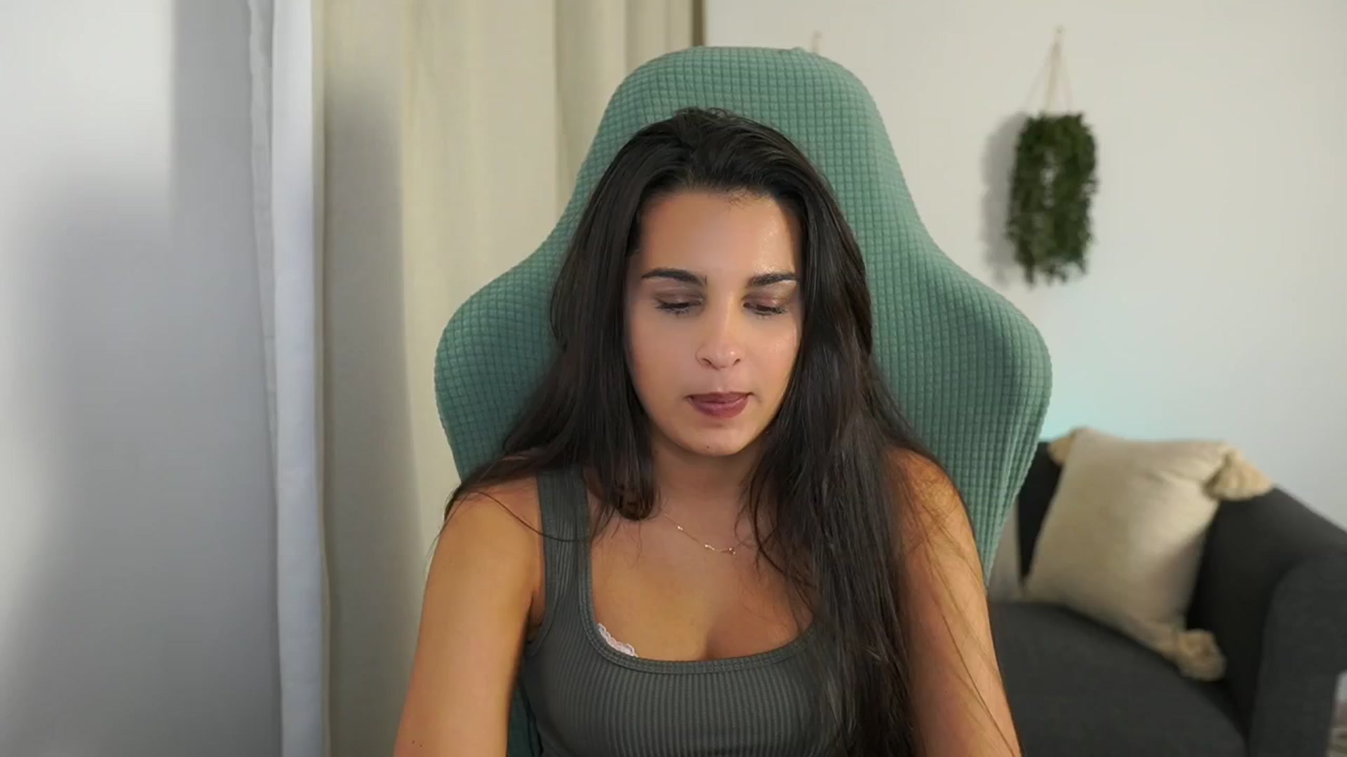 Gallery image thumbnail from Mila_denver's myfreecams stream on, 10/21/2024, 16:16 image 1 of 20