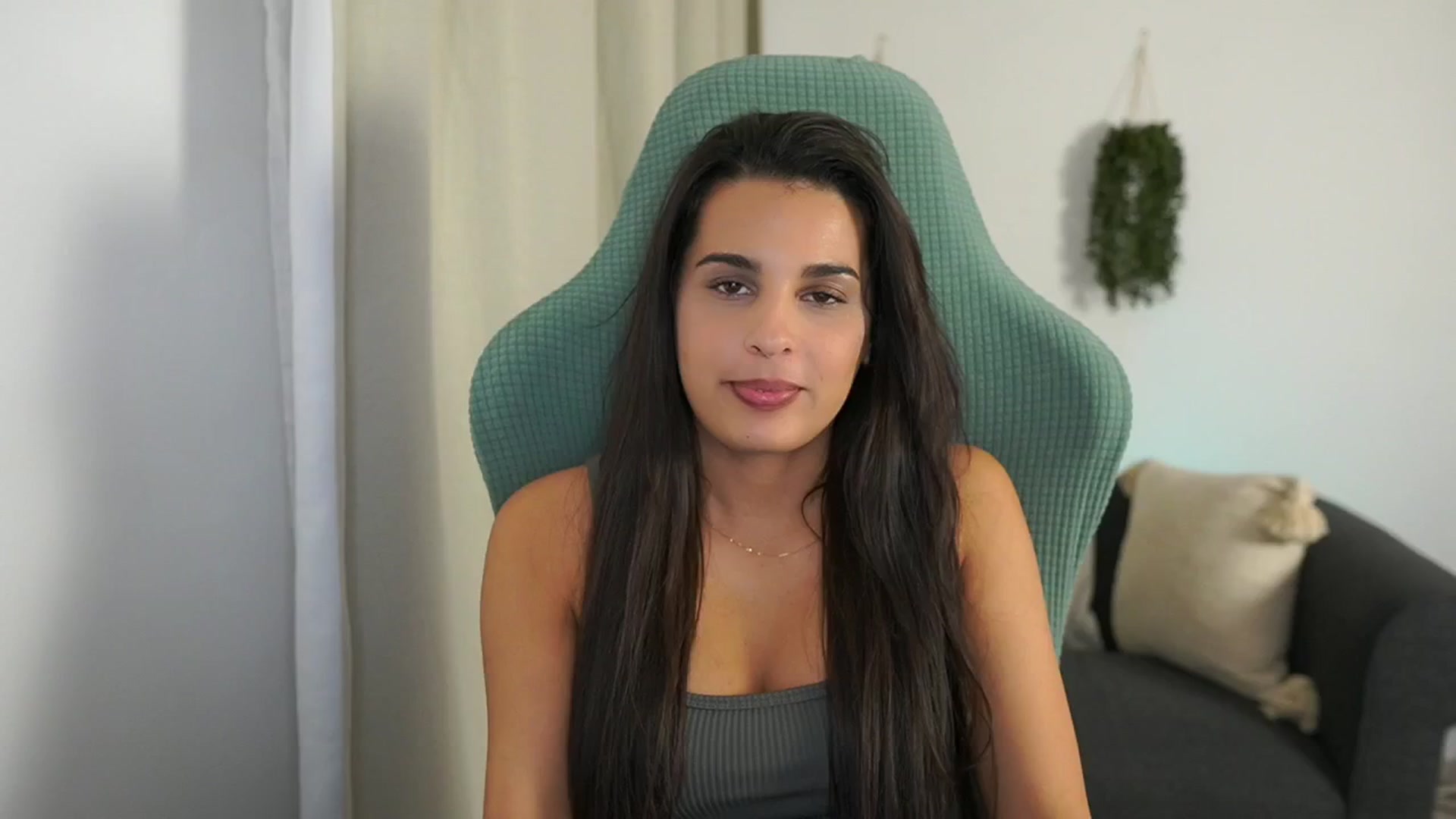 Gallery image thumbnail from Mila_denver's myfreecams stream on, 10/21/2024, 17:33 image 11 of 20