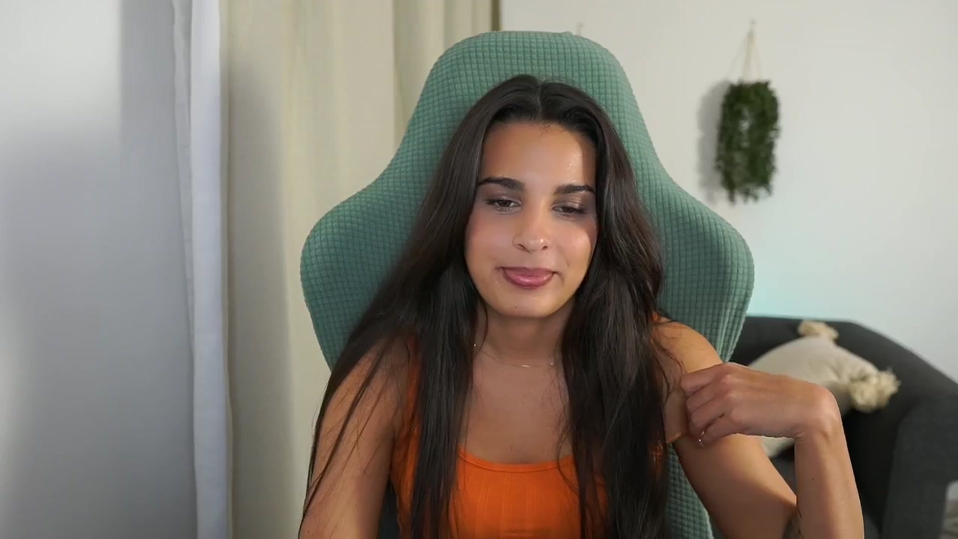 Gallery image thumbnail from Mila_denver's myfreecams stream on, 10/22/2024, 17:23 image 18 of 20