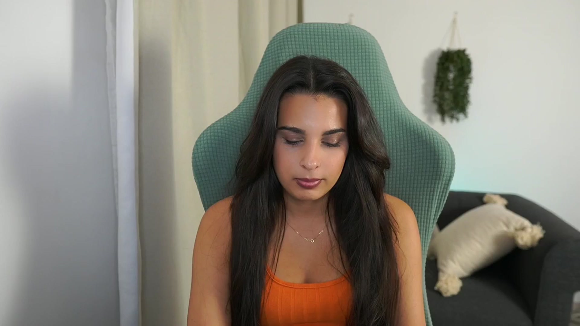 Gallery image thumbnail from Mila_denver's myfreecams stream on, 10/22/2024, 17:23 image 9 of 20
