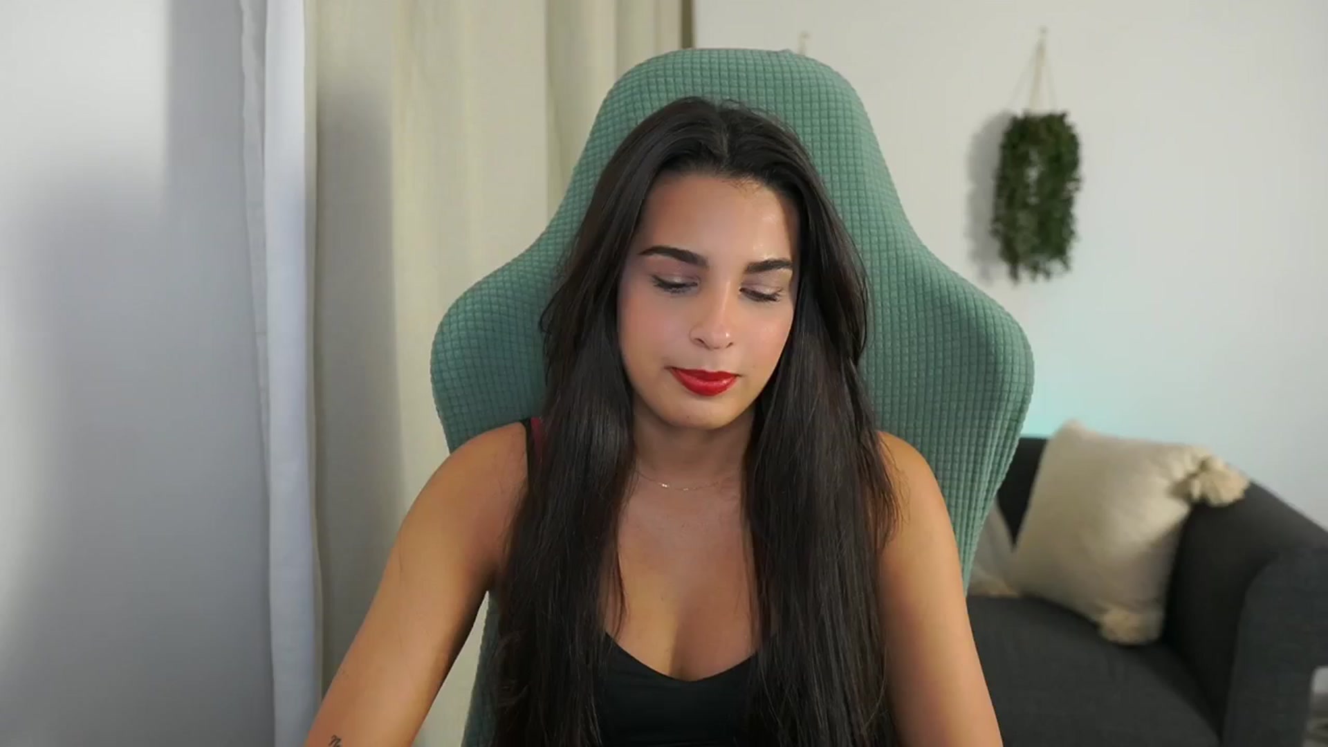 Gallery image thumbnail from Mila_denver's myfreecams stream on, 10/23/2024, 13:49 image 1 of 20