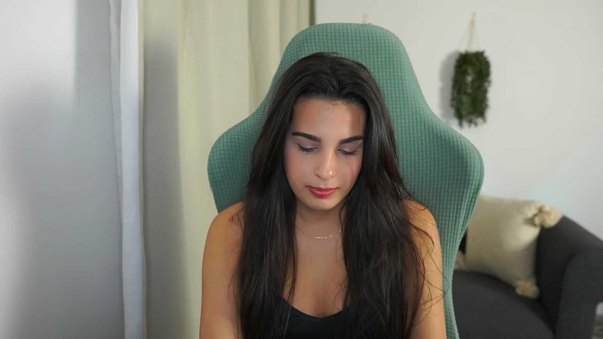 Gallery image thumbnail from Mila_denver's myfreecams stream on, 10/23/2024, 15:03 image 8 of 20