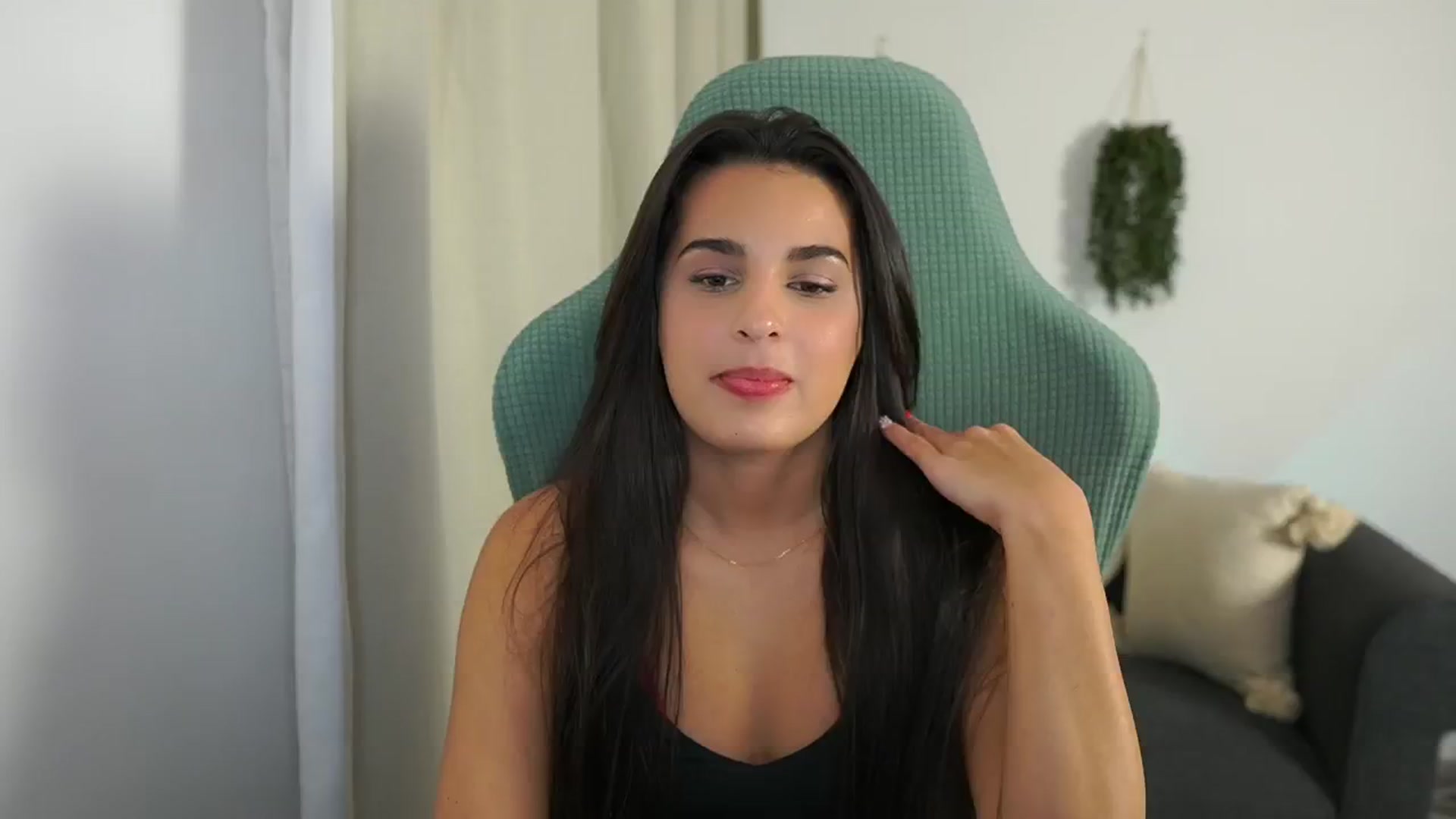 Gallery image thumbnail from Mila_denver's myfreecams stream on, 10/23/2024, 15:03 image 10 of 20