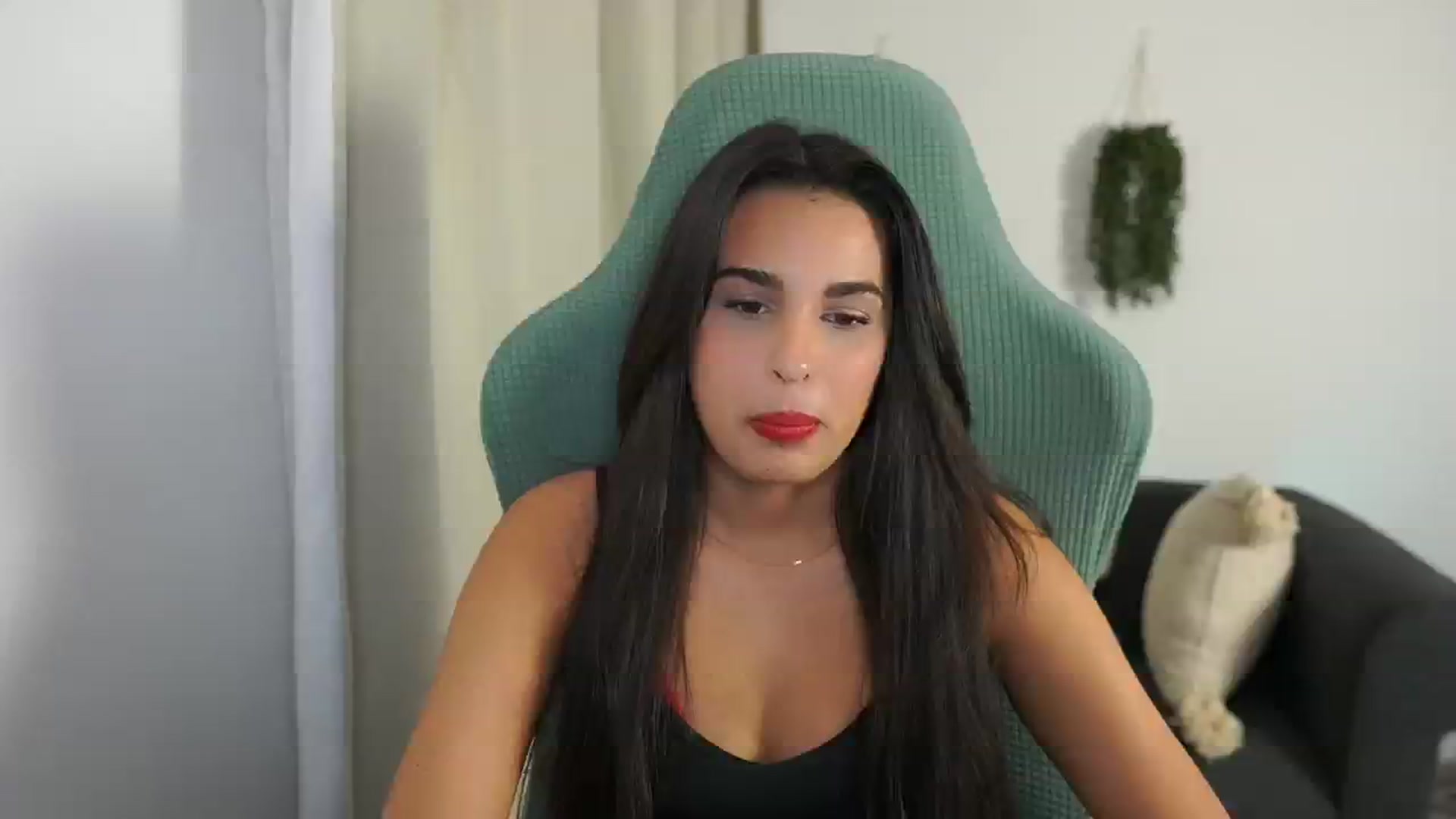 Gallery image thumbnail from Mila_denver's myfreecams stream on, 10/23/2024, 16:36 image 1 of 20