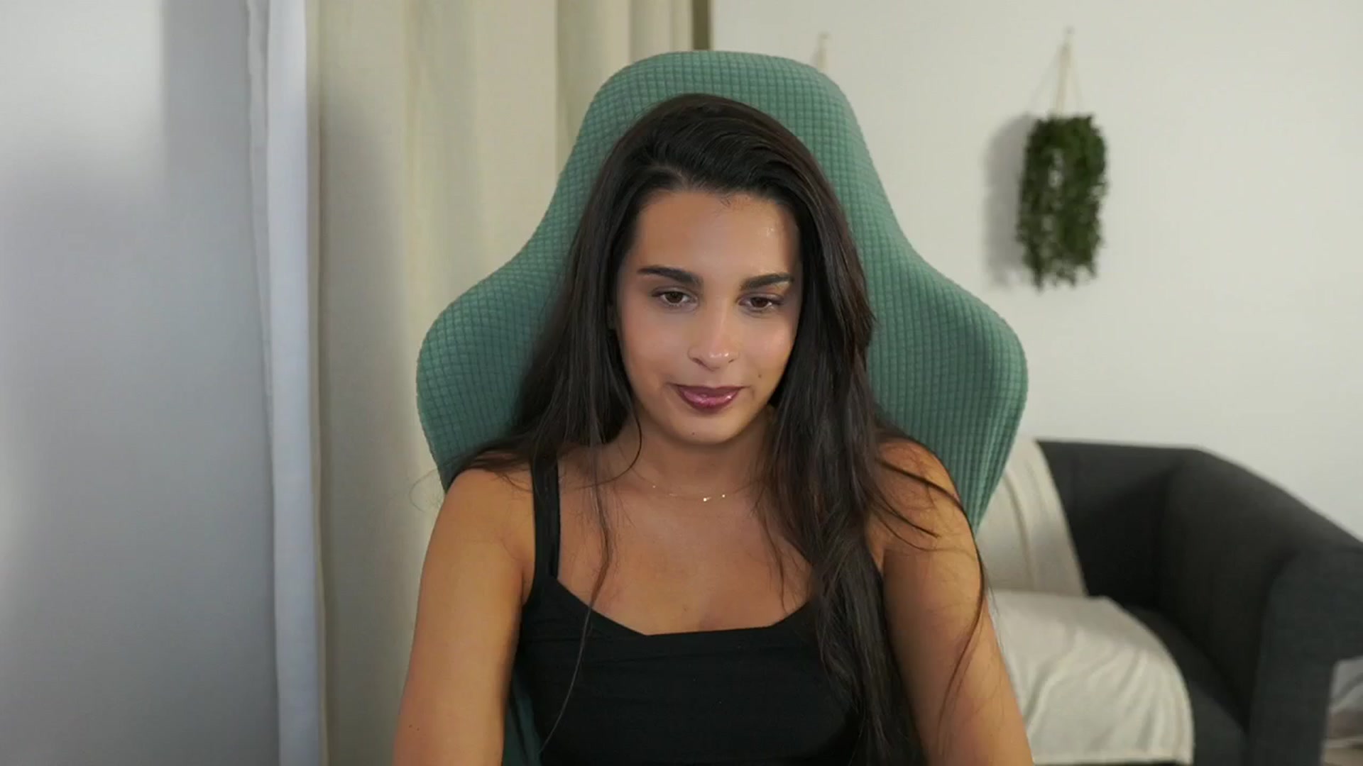 Gallery image thumbnail from Mila_denver's myfreecams stream on, 10/28/2024, 14:38 image 13 of 20