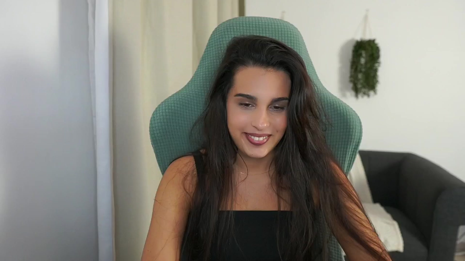 Gallery image thumbnail from Mila_denver's myfreecams stream on, 10/28/2024, 16:46 image 5 of 20
