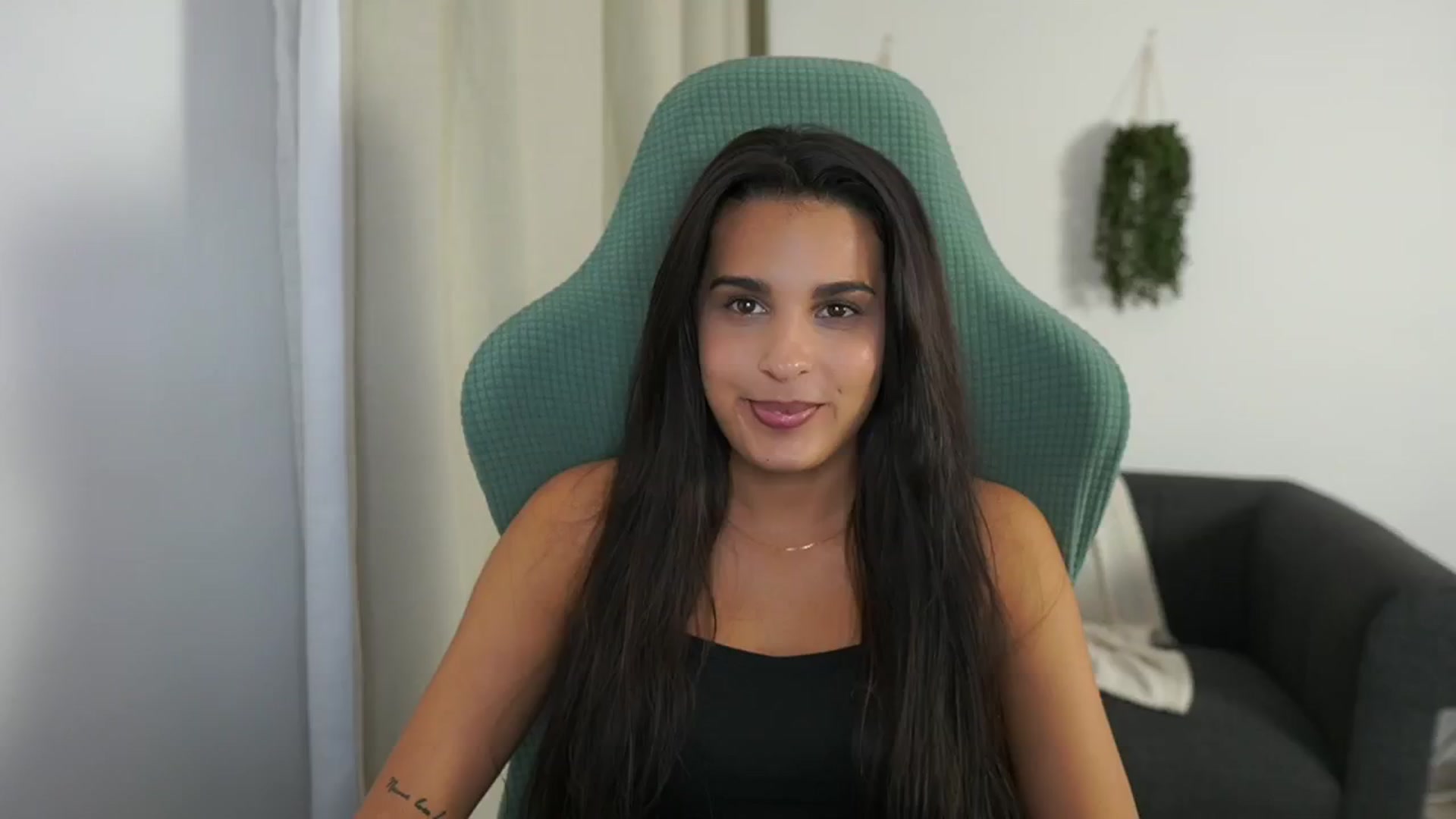 Gallery image thumbnail from Mila_denver's myfreecams stream on, 10/28/2024, 18:12 image 17 of 20