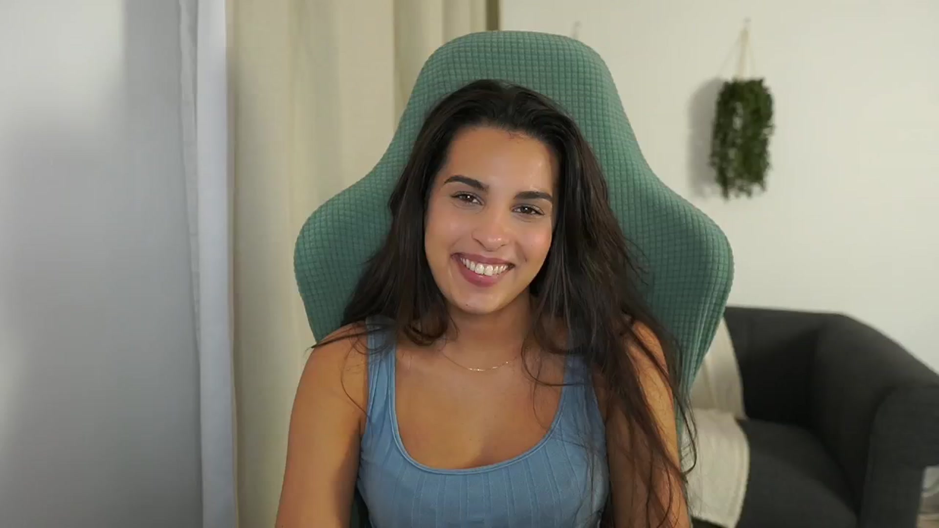 Gallery image thumbnail from Mila_denver's myfreecams stream on, 10/29/2024, 14:01 image 10 of 20