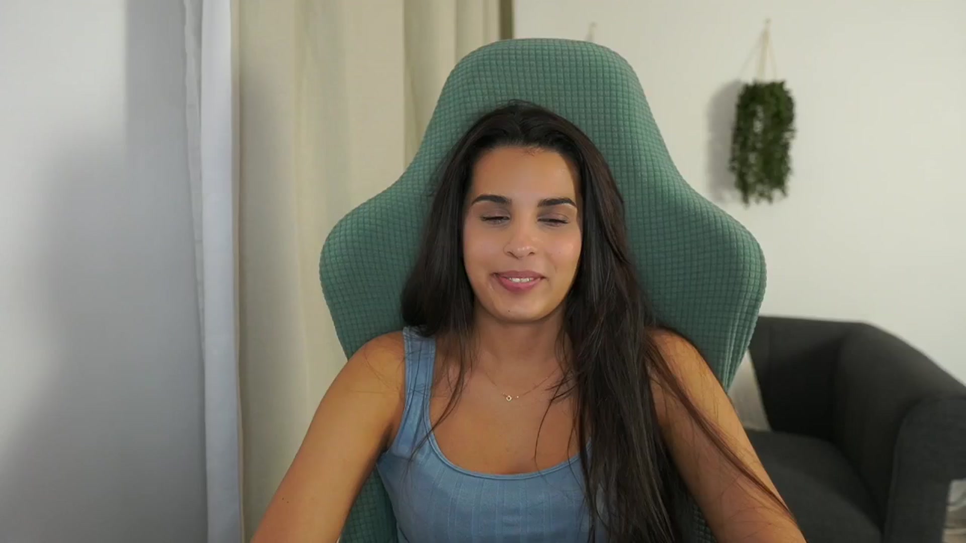 Gallery image thumbnail from Mila_denver's myfreecams stream on, 10/29/2024, 16:33 image 2 of 20