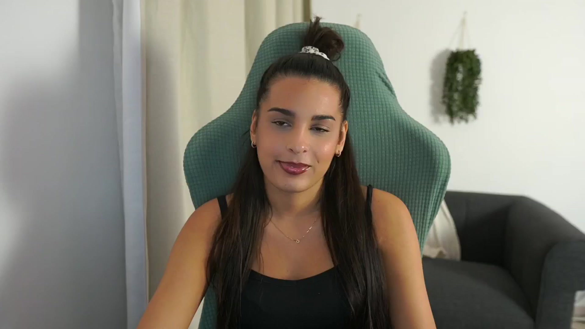 Gallery image thumbnail from Mila_denver's myfreecams stream on, 10/30/2024, 13:25 image 4 of 20