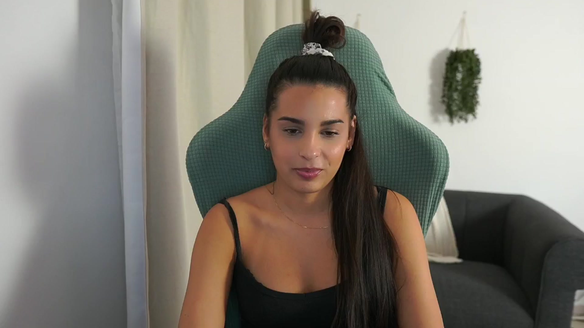 Gallery image thumbnail from Mila_denver's myfreecams stream on, 10/30/2024, 14:37 image 10 of 20