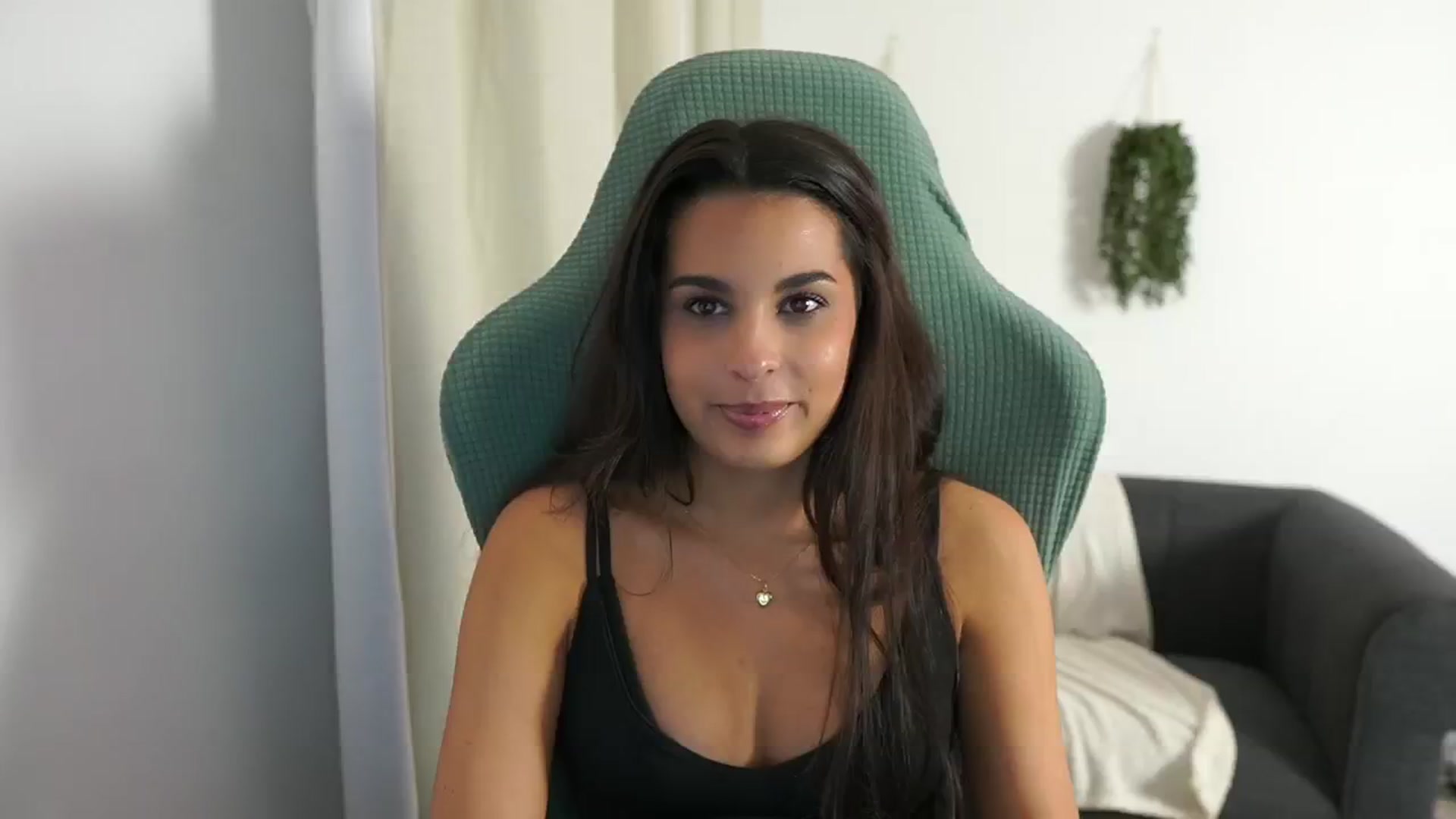 Gallery image thumbnail from Mila_denver's myfreecams stream on, 11/01/2024, 15:21 image 12 of 20