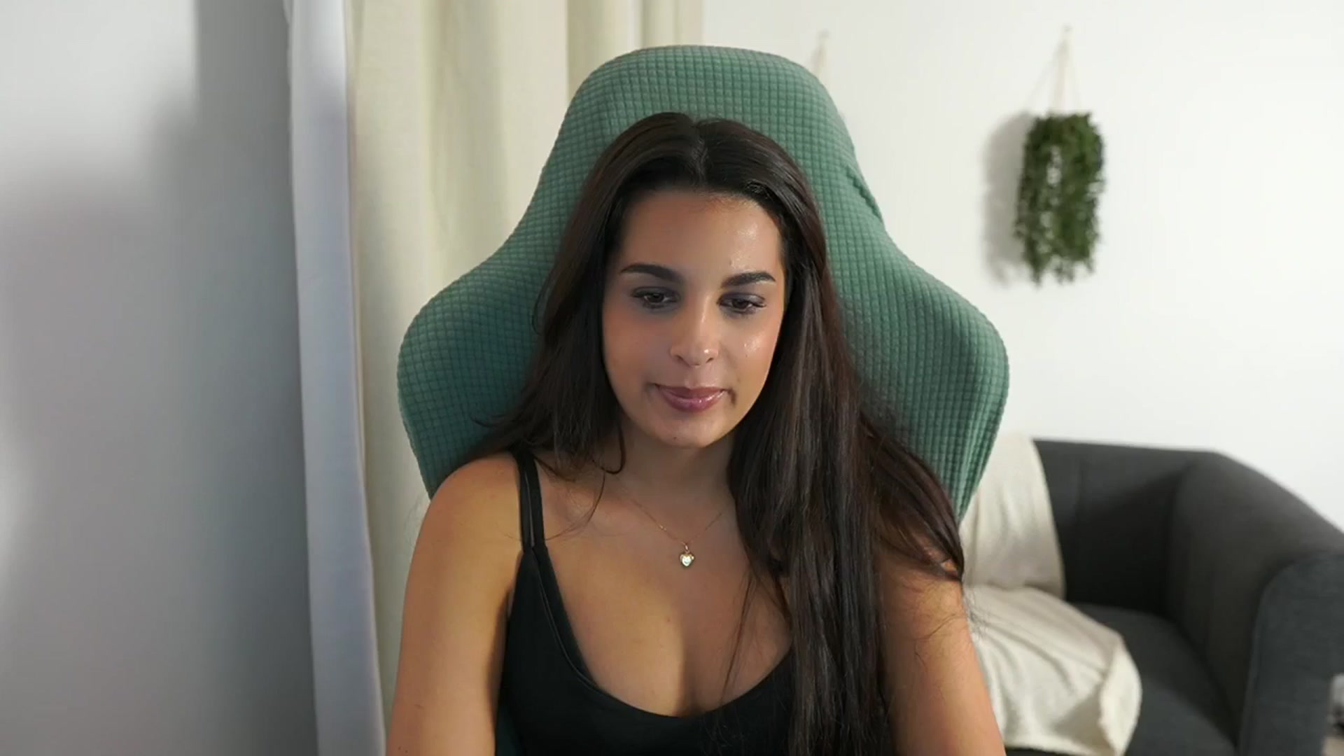 Gallery image thumbnail from Mila_denver's myfreecams stream on, 11/01/2024, 15:21 image 18 of 20