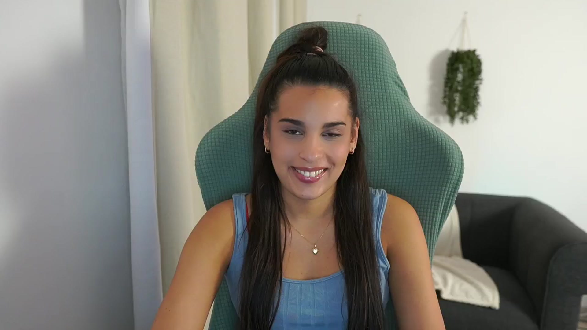 Gallery image thumbnail from Mila_denver's myfreecams stream on, 11/04/2024, 15:54 image 10 of 20