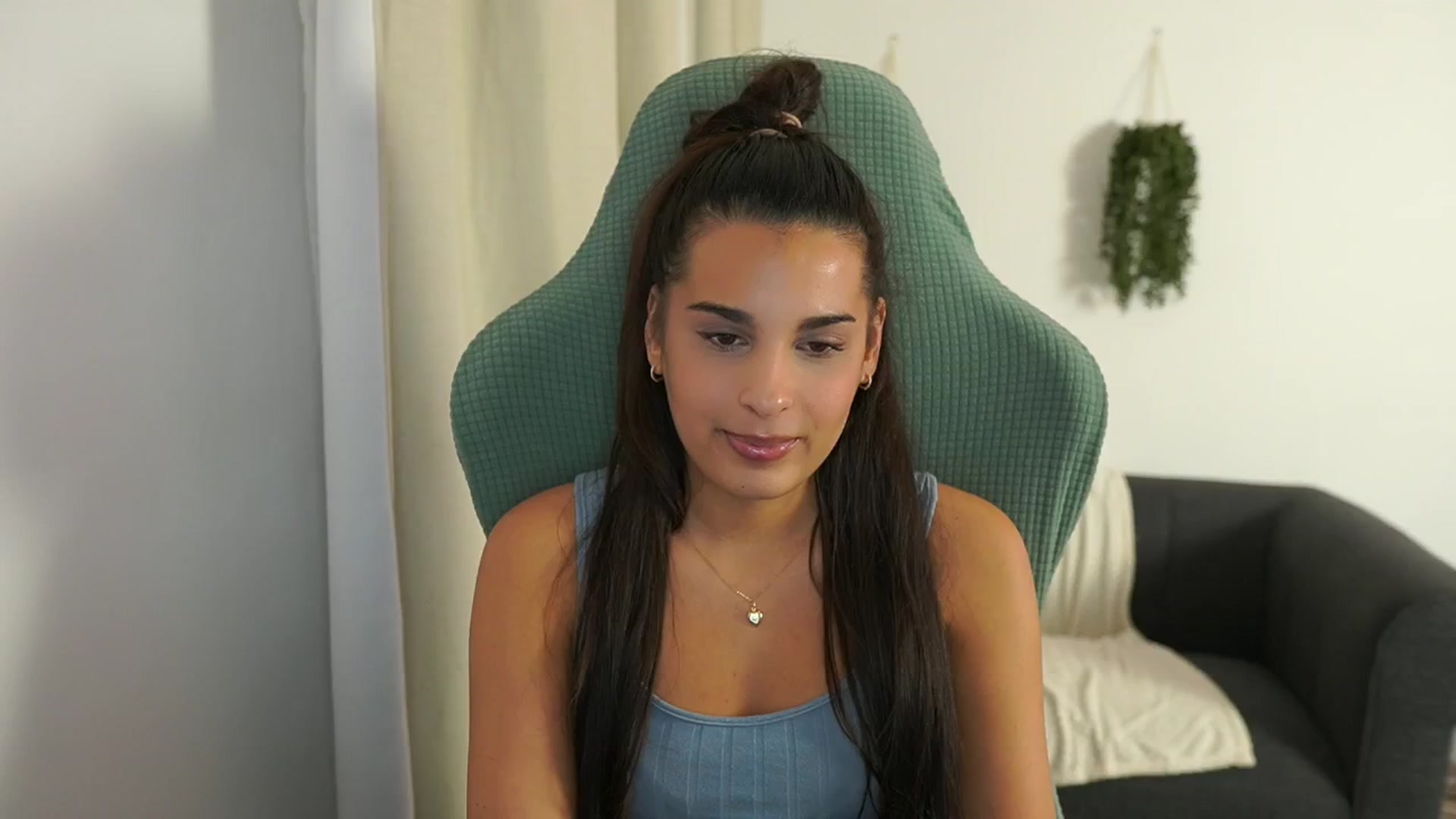 Gallery image thumbnail from Mila_denver's myfreecams stream on, 11/04/2024, 18:03 image 5 of 20