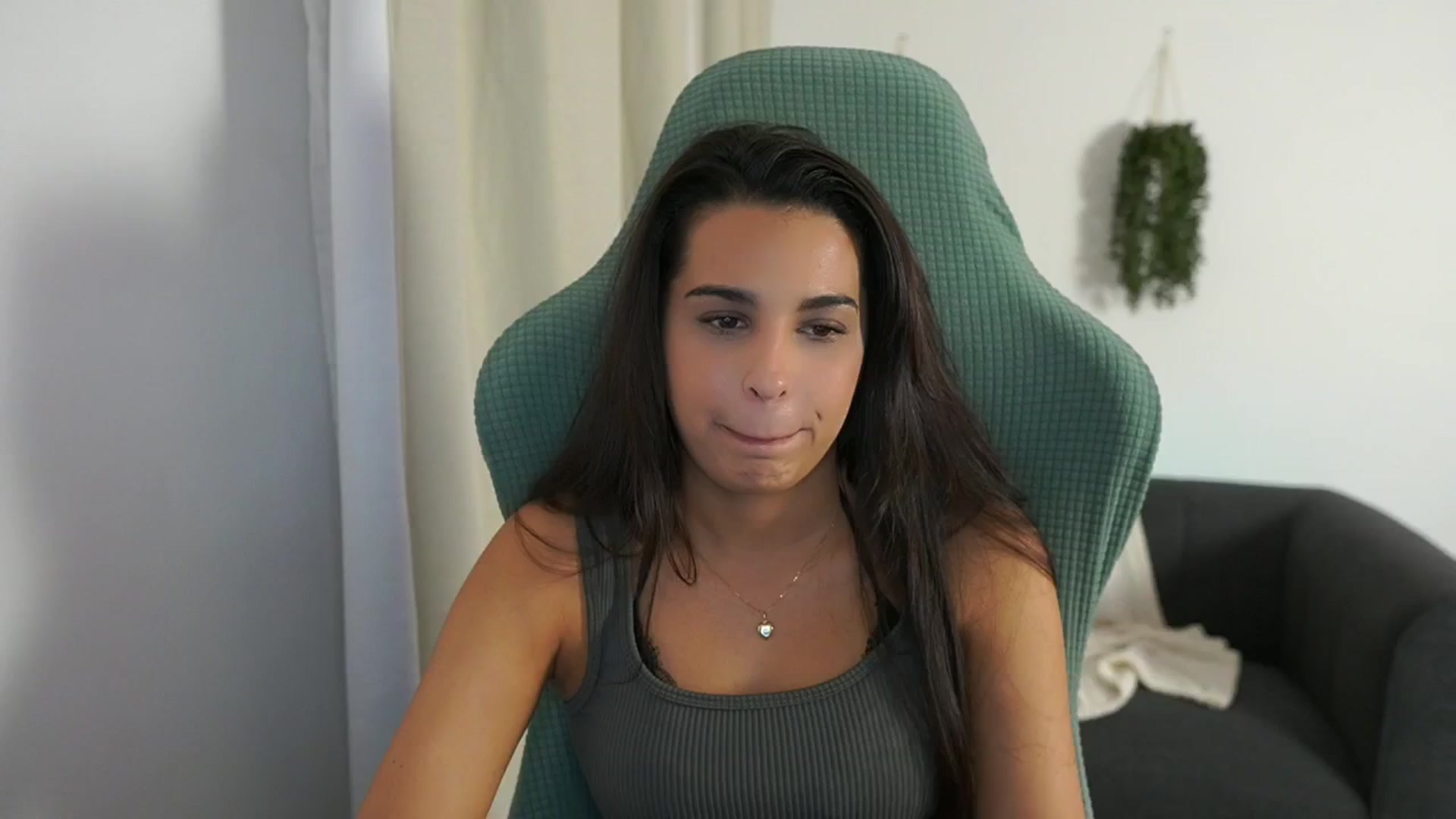 Gallery image thumbnail from Mila_denver's myfreecams stream on, 11/07/2024, 16:22 image 10 of 20