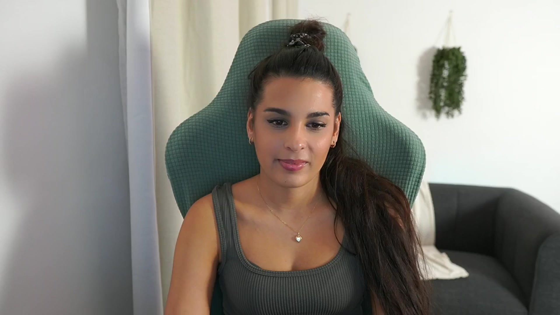 Gallery image thumbnail from Mila_denver's myfreecams stream on, 11/10/2024, 15:54 image 12 of 20