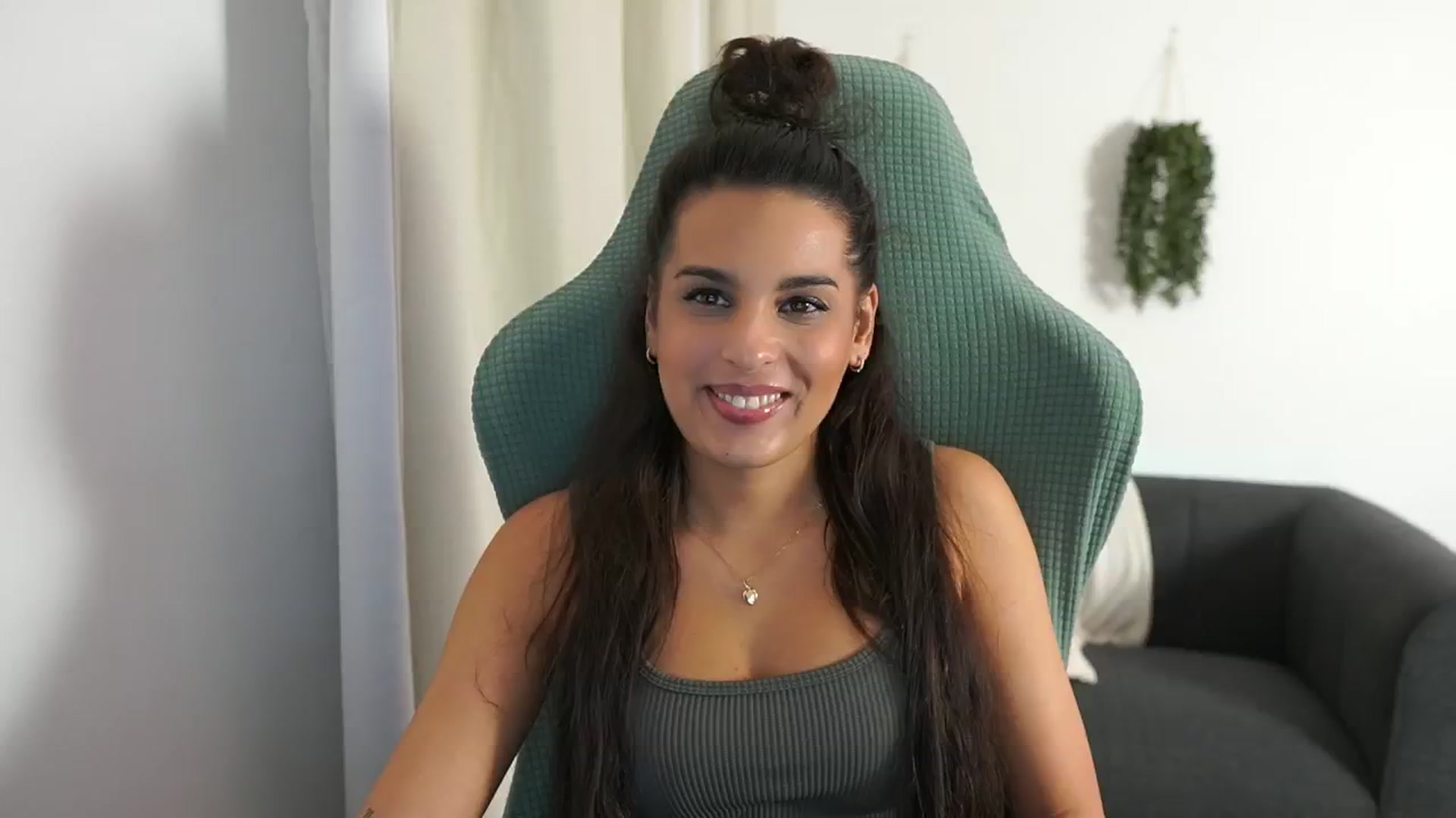 Gallery image thumbnail from Mila_denver's myfreecams stream on, 11/10/2024, 19:07 image 16 of 20