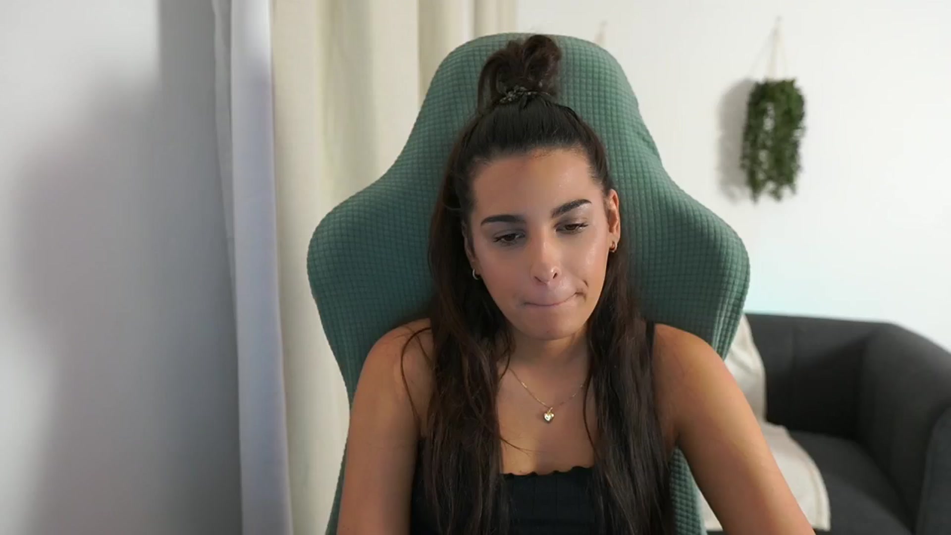 Gallery image thumbnail from Mila_denver's myfreecams stream on, 11/11/2024, 16:20 image 14 of 20