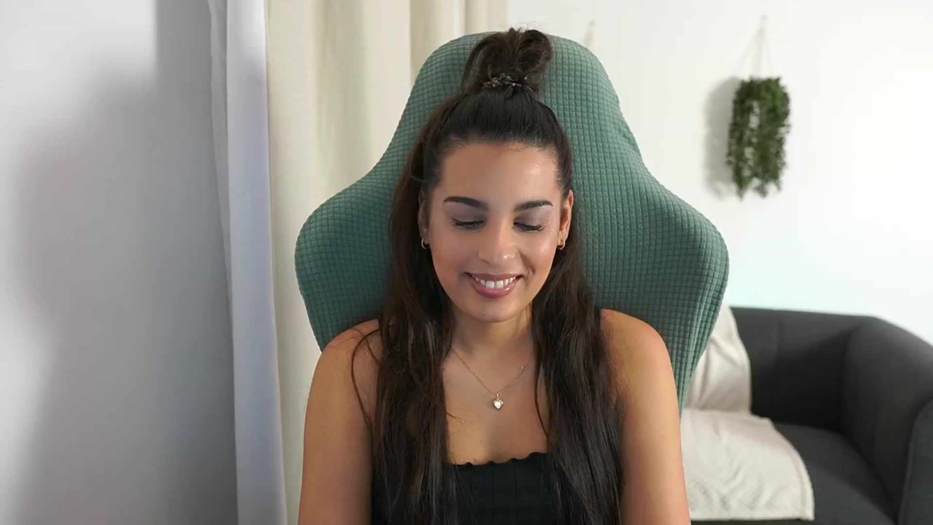 Gallery image thumbnail from Mila_denver's myfreecams stream on, 11/11/2024, 16:20 image 15 of 20