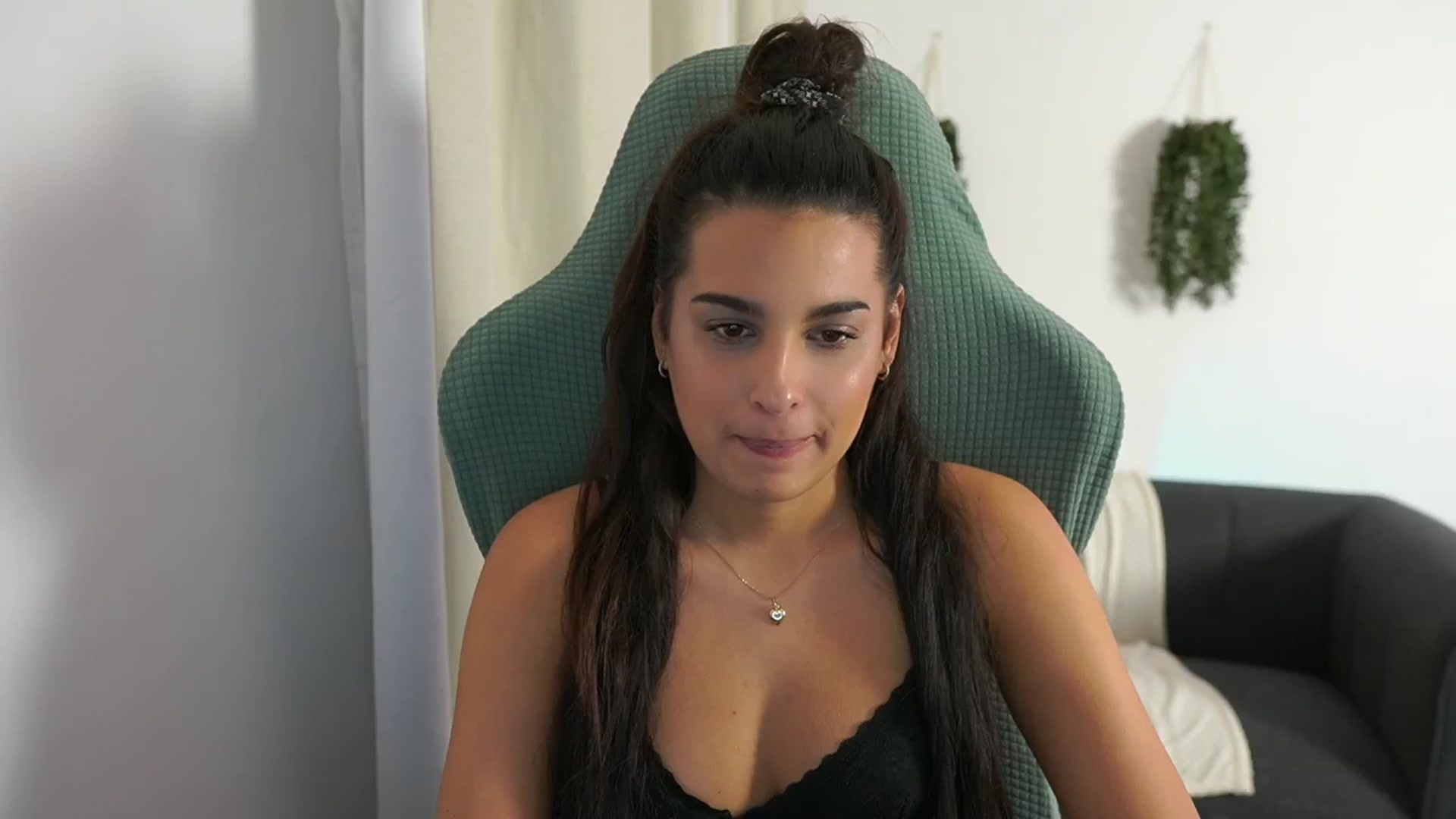 Gallery image thumbnail from Mila_denver's myfreecams stream on, 11/11/2024, 18:53 image 16 of 20
