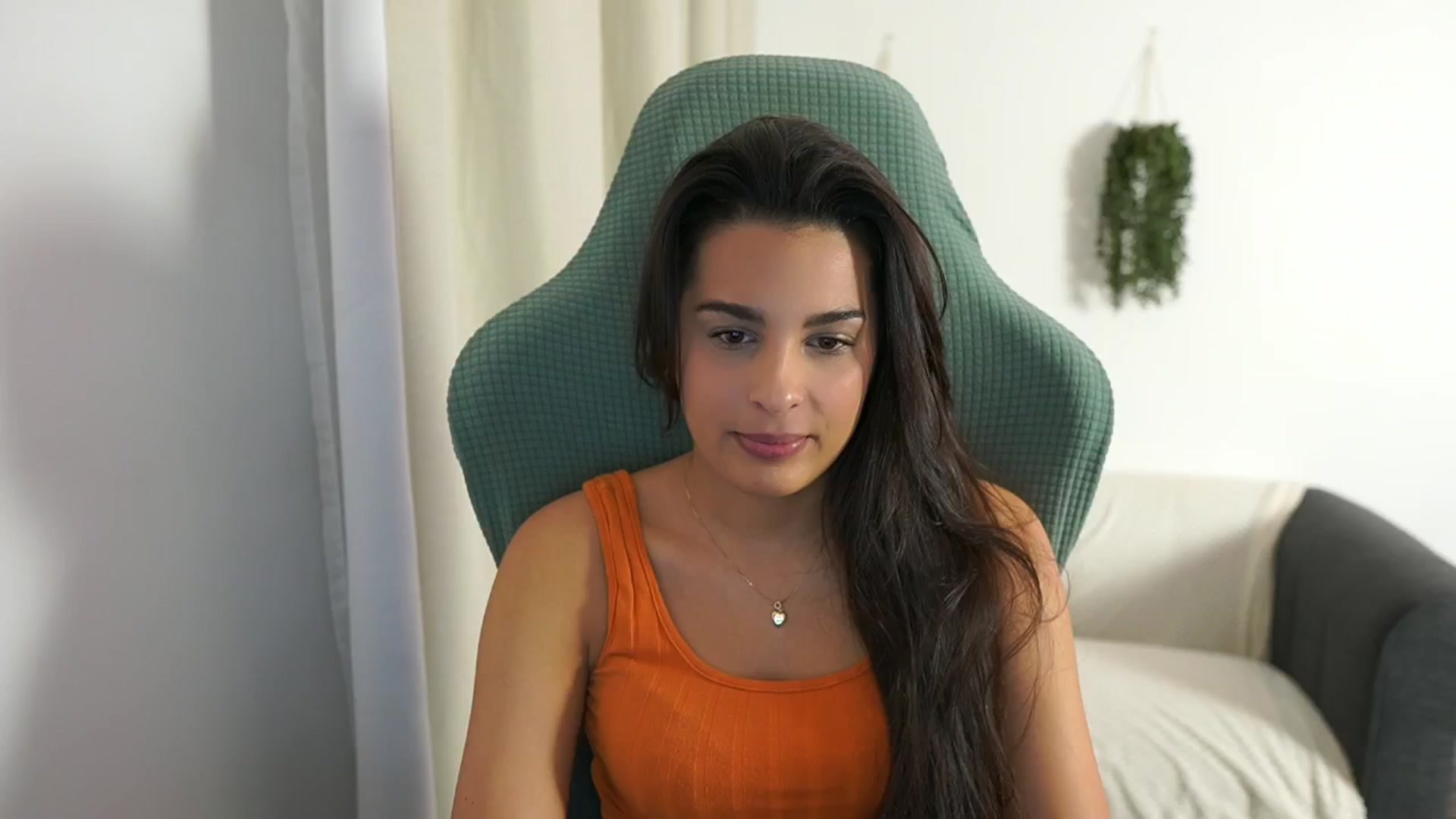 Gallery image thumbnail from Mila_denver's myfreecams stream on, 11/17/2024, 15:37 image 6 of 20