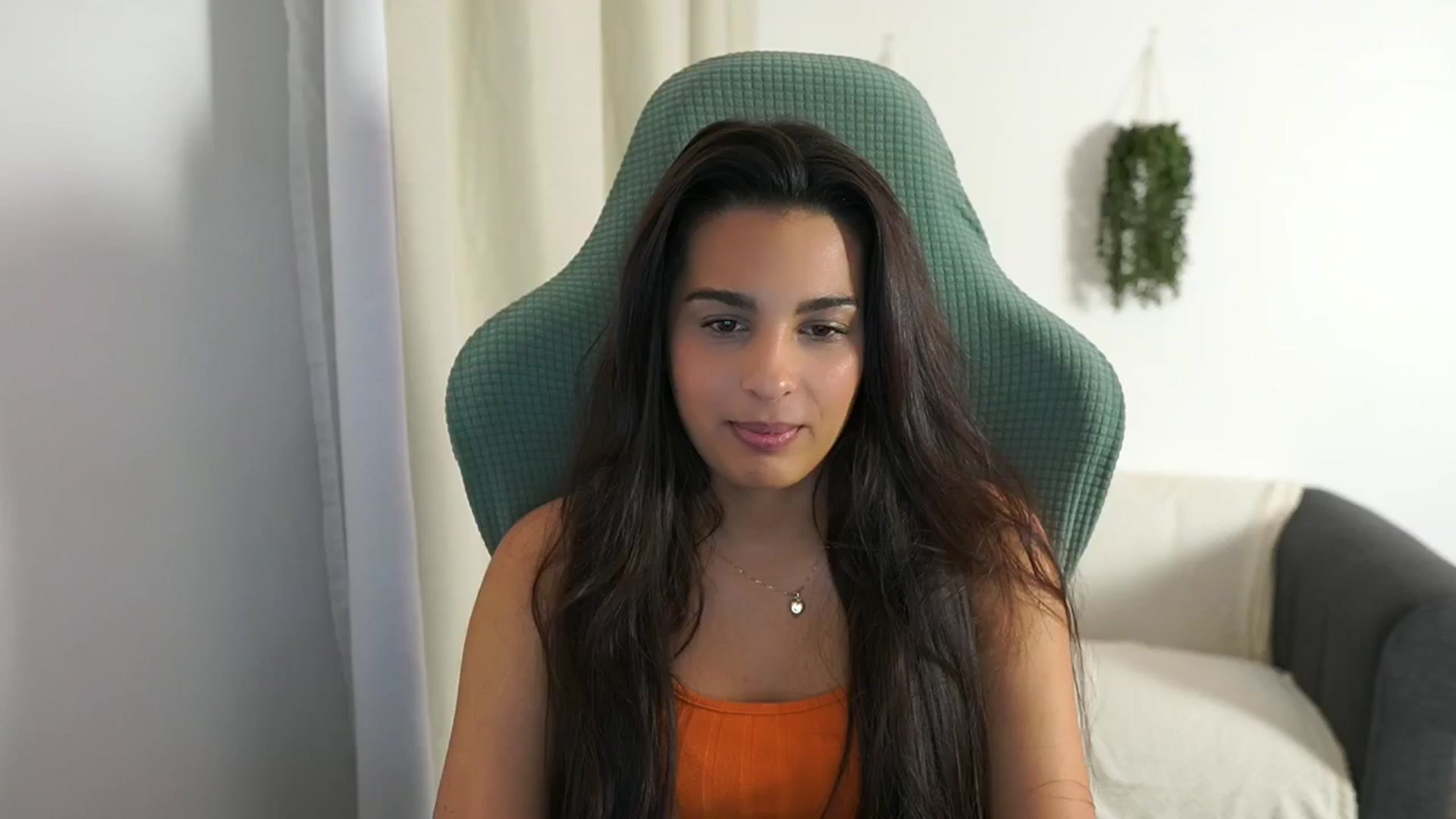 Gallery image thumbnail from Mila_denver's myfreecams stream on, 11/17/2024, 15:37 image 17 of 20