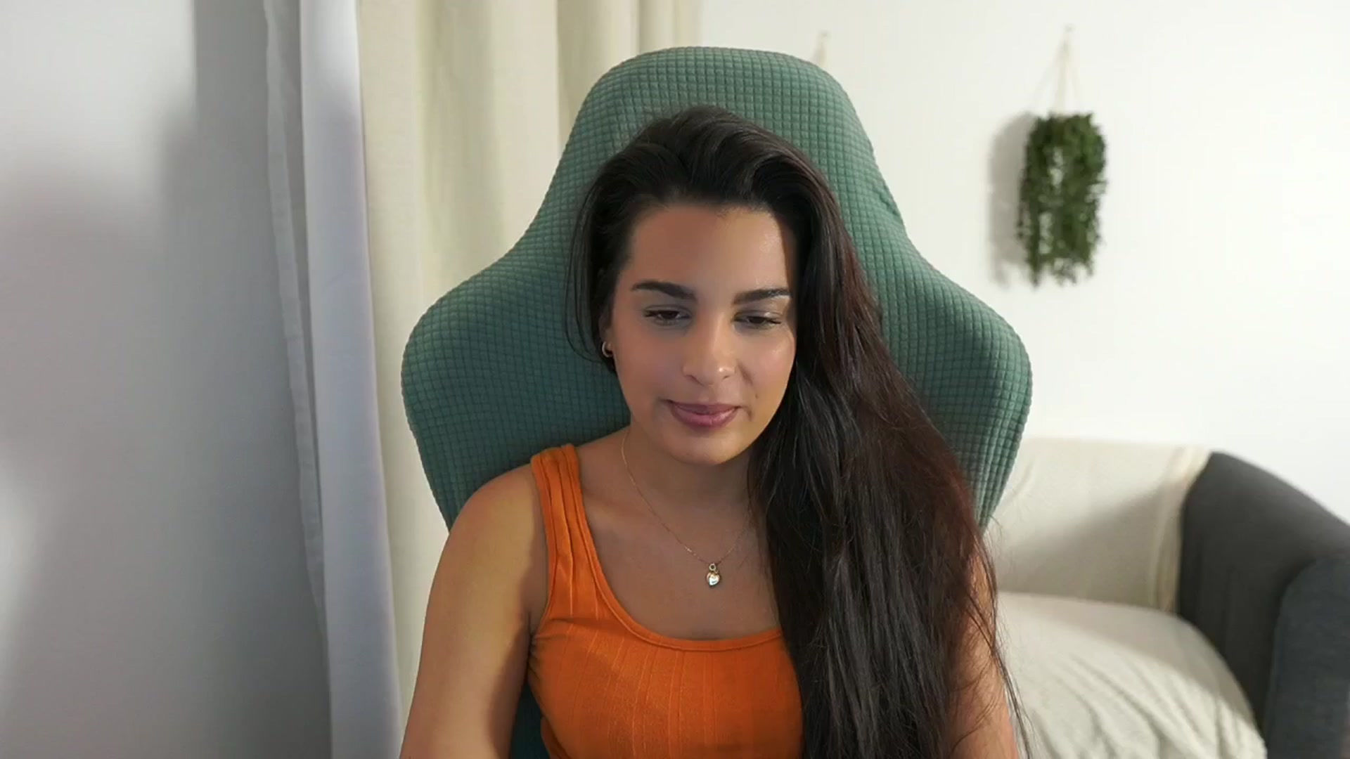 Gallery image thumbnail from Mila_denver's myfreecams stream on, 11/17/2024, 15:37 image 7 of 20