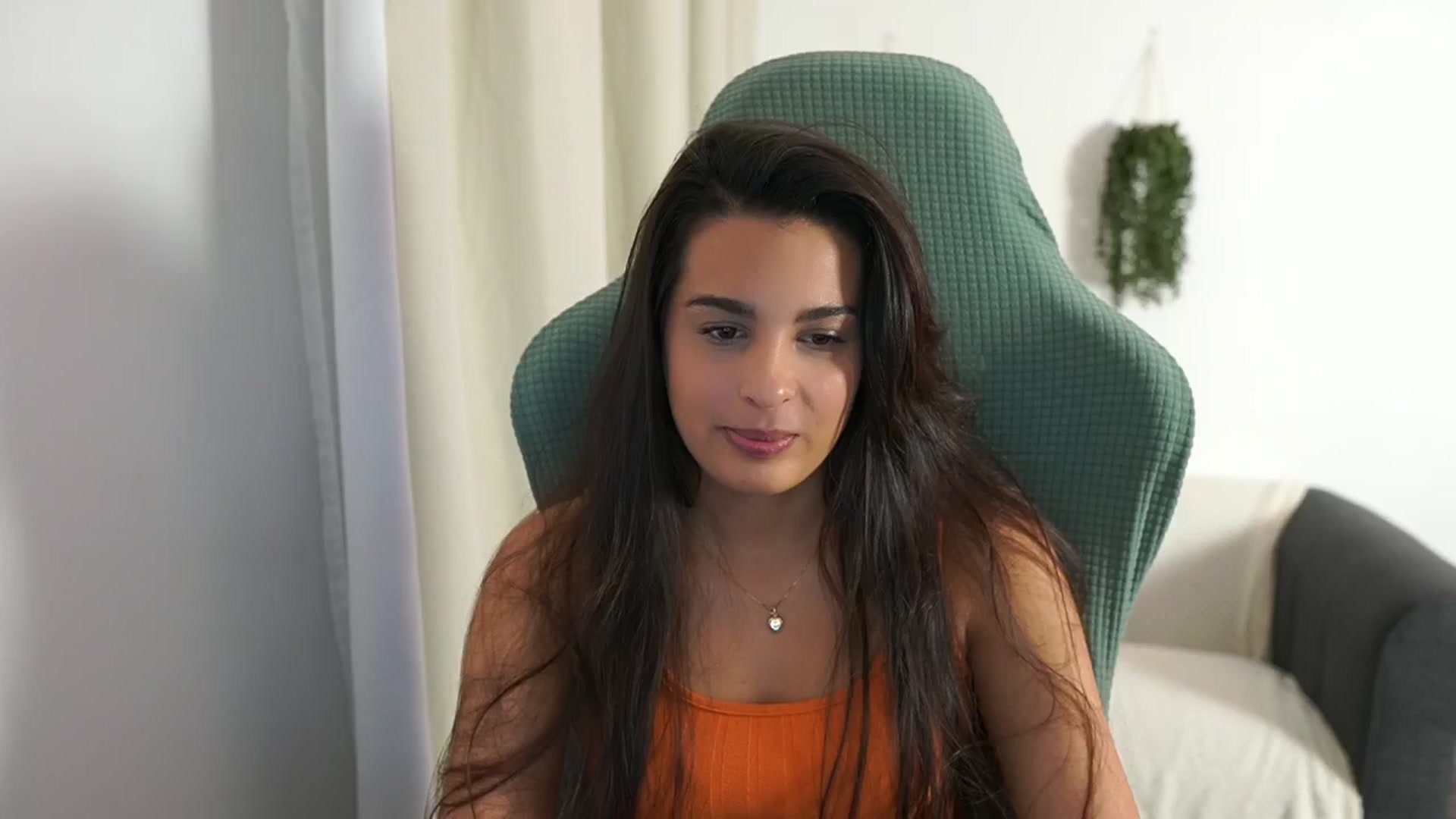 Gallery image thumbnail from Mila_denver's myfreecams stream on, 11/17/2024, 15:37 image 14 of 20